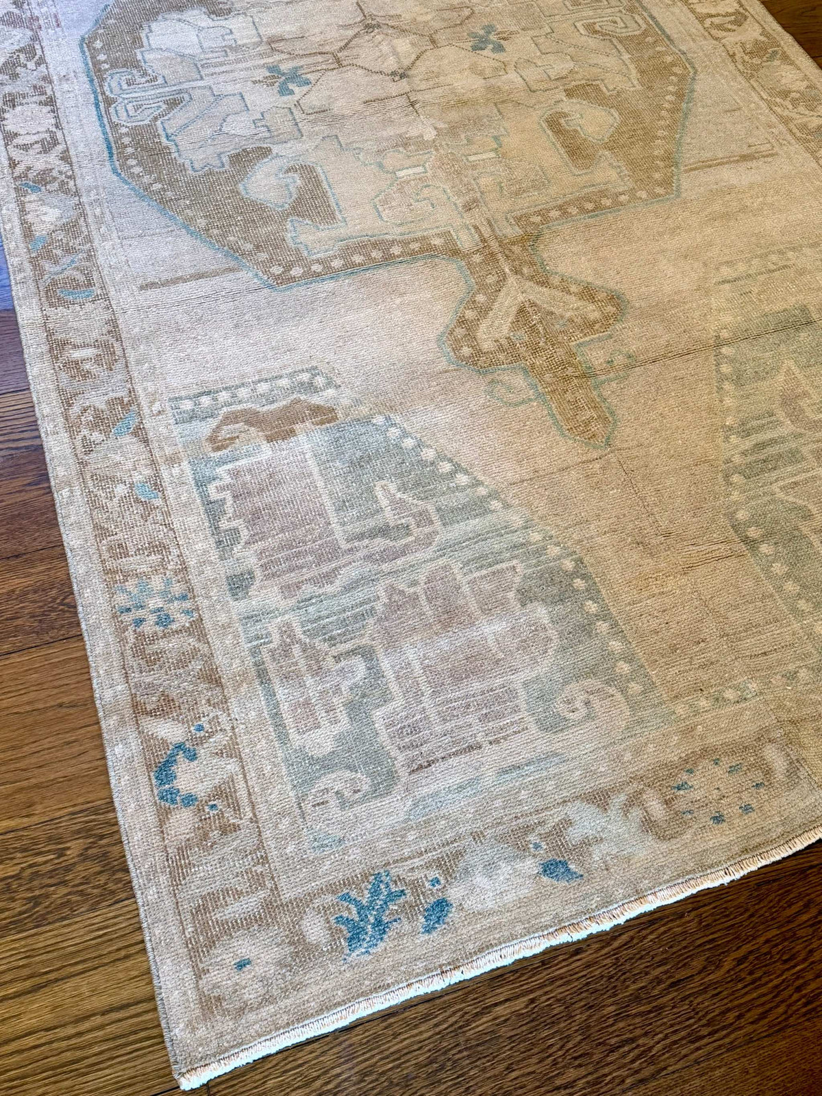4’7”x8’10” Vintage Turkish Area Rug
