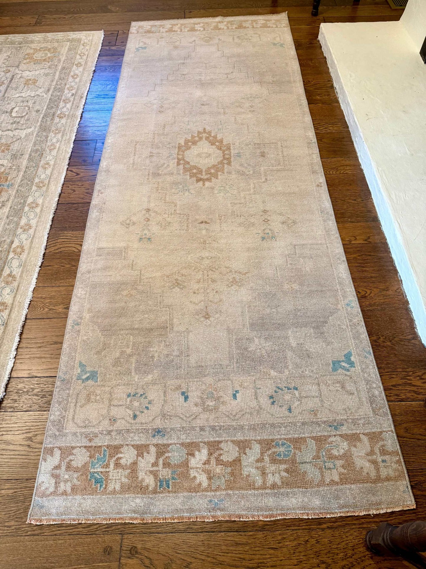 3’2”x9’0” Vintage Oushak Runner