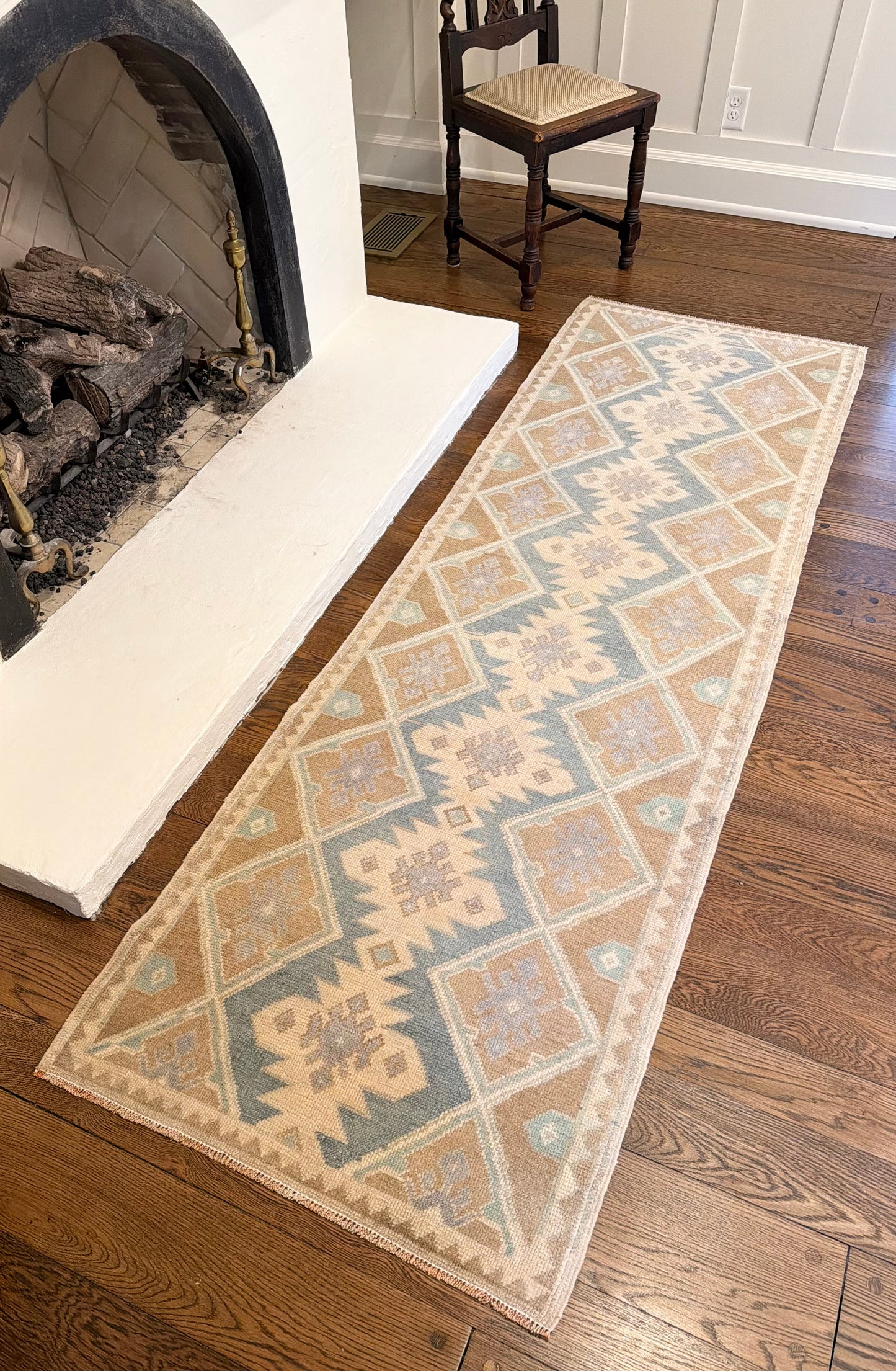 2’9”x8’6” Stunning Turkish Runner
