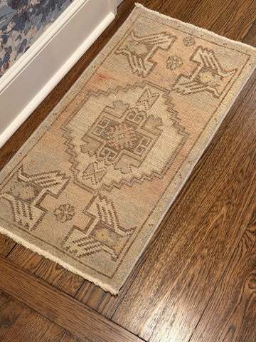 1'6' x 3' Small Turkish Rug