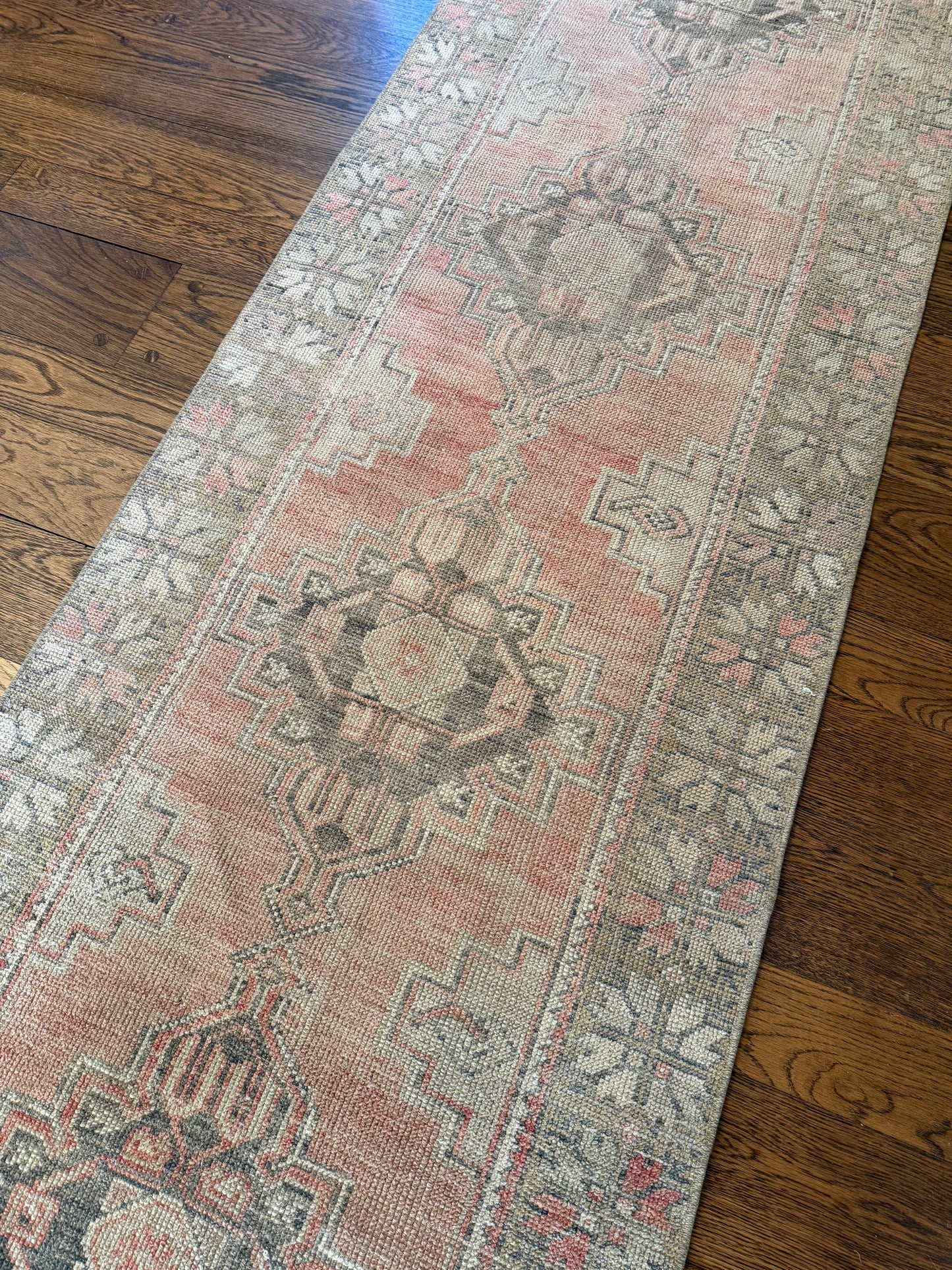 2’8”x10’6” Vintage Oushak Runner