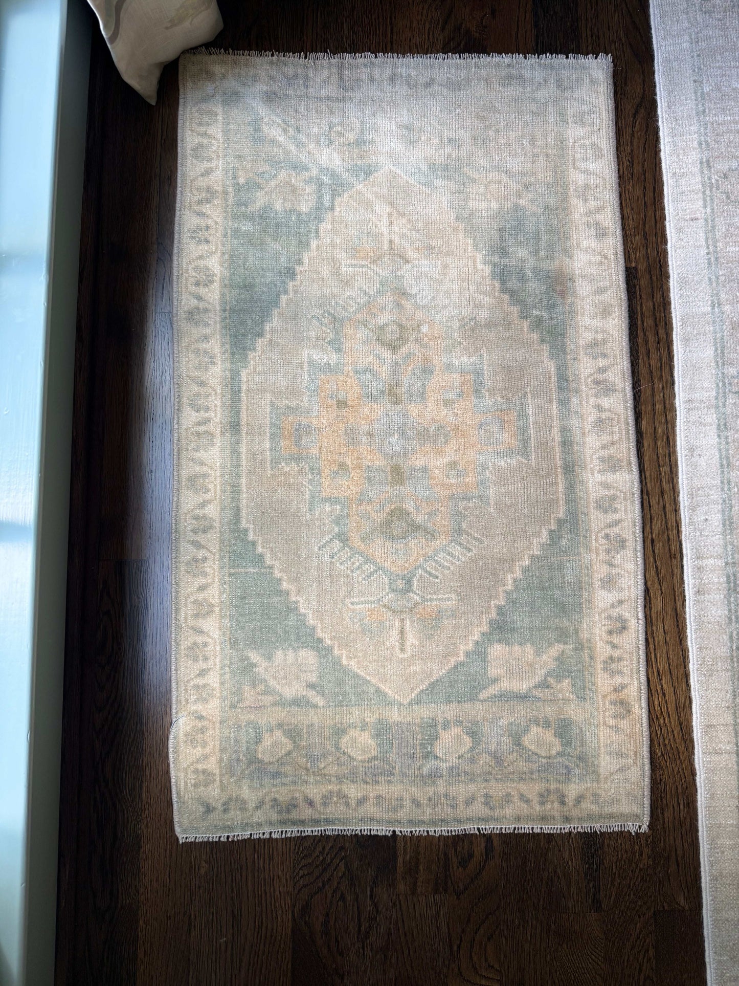 1’9” x 3’ Mini Rug