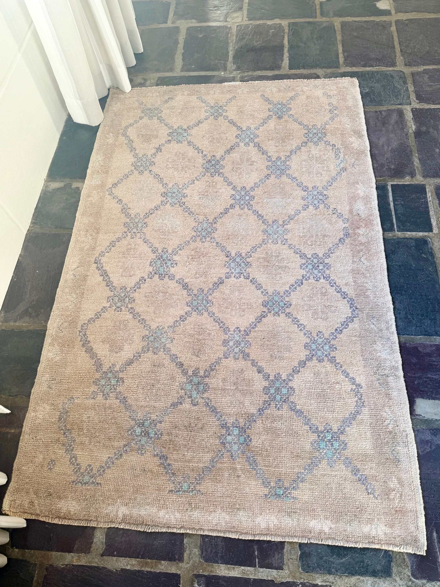 3’3”x5’2” Vintage Turkish Area Rug