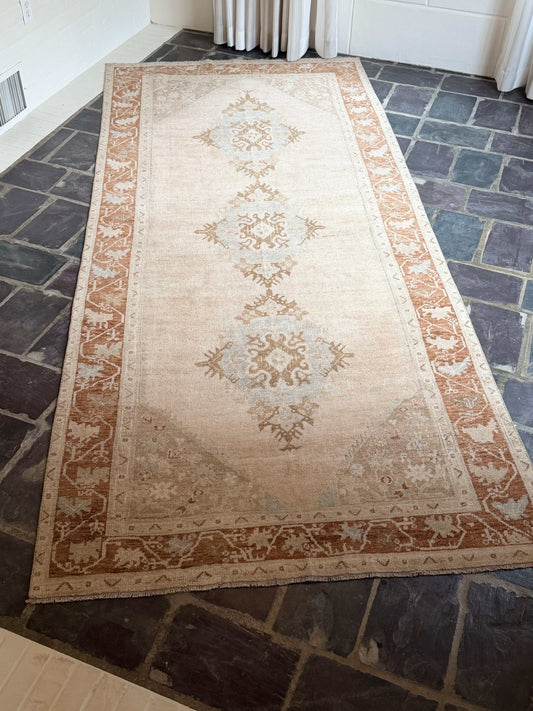 4’9”x10’10” Vintage Oushak Gallery Runner