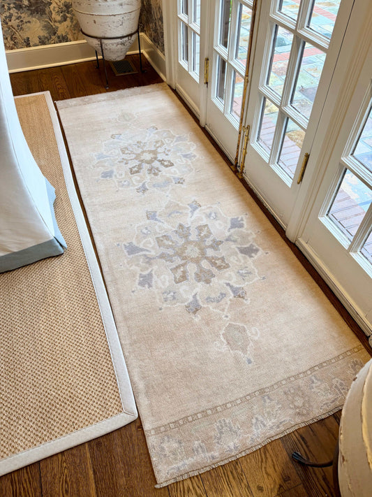 2’11”x8’8” Vintage Oushak Runner
