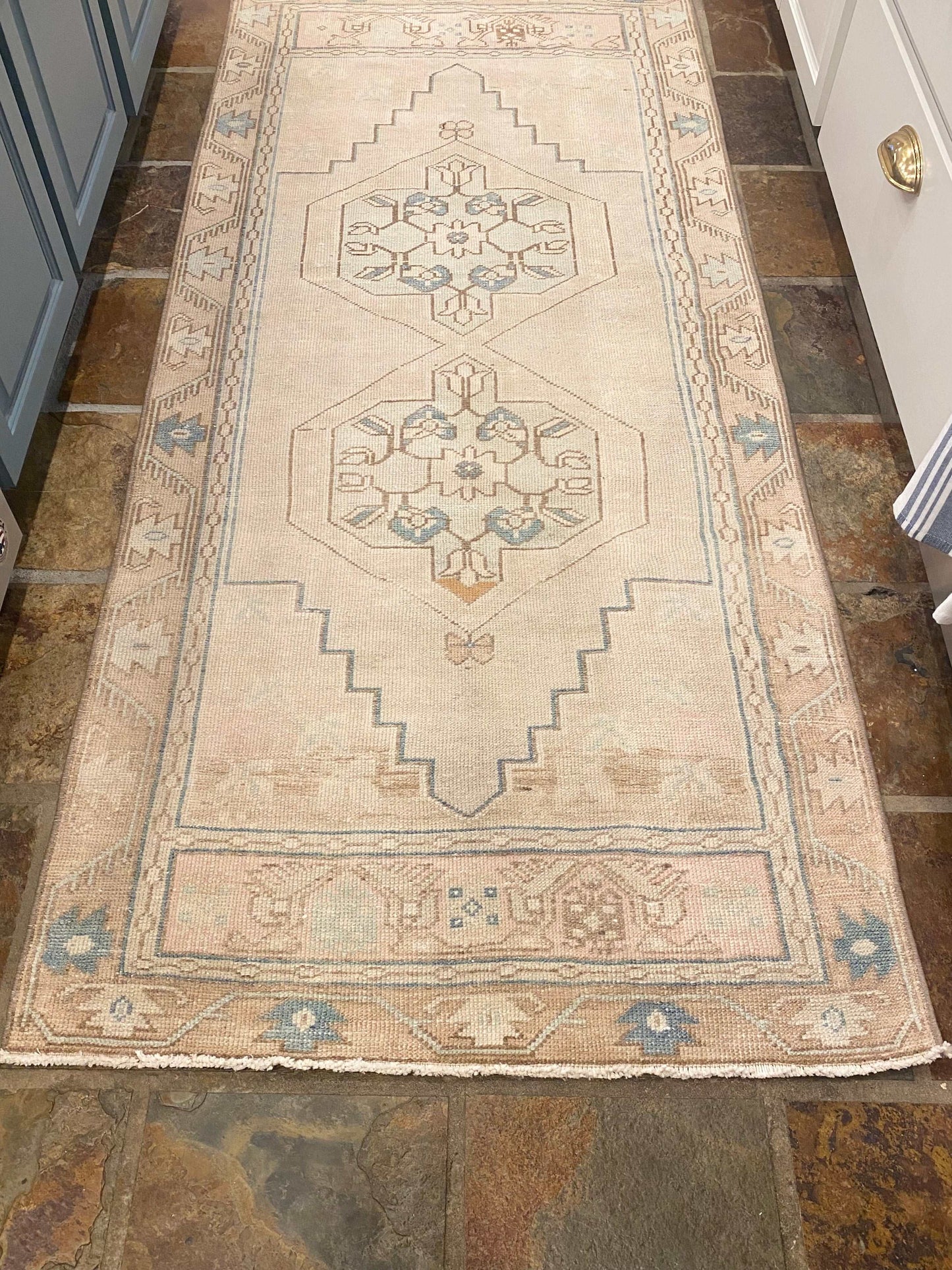 3’2”x7’6” Oushak Area Rug