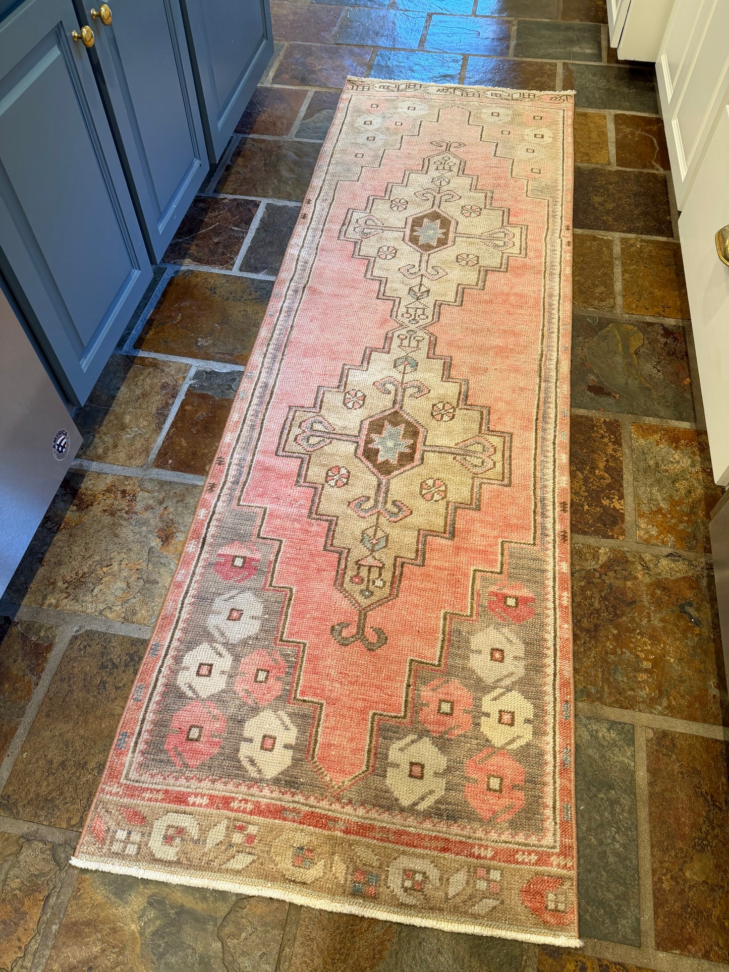 2’5”x7’9” Colorful Oushak Runner