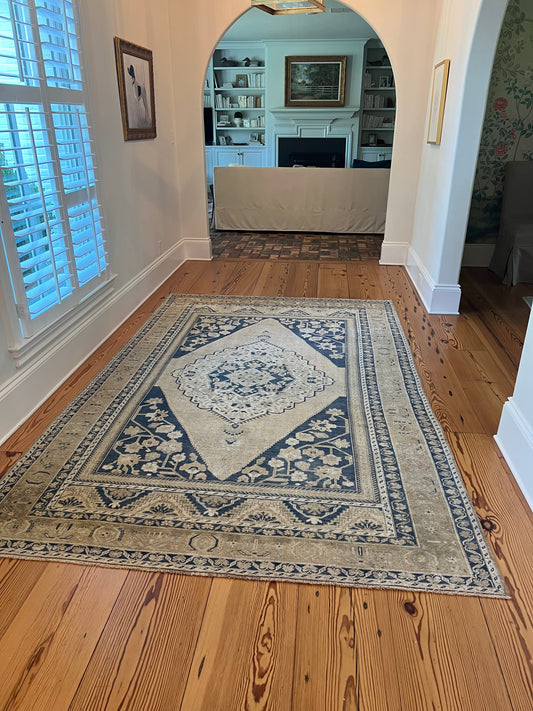 6'4" x 10'1" Large Area Rug with Navy