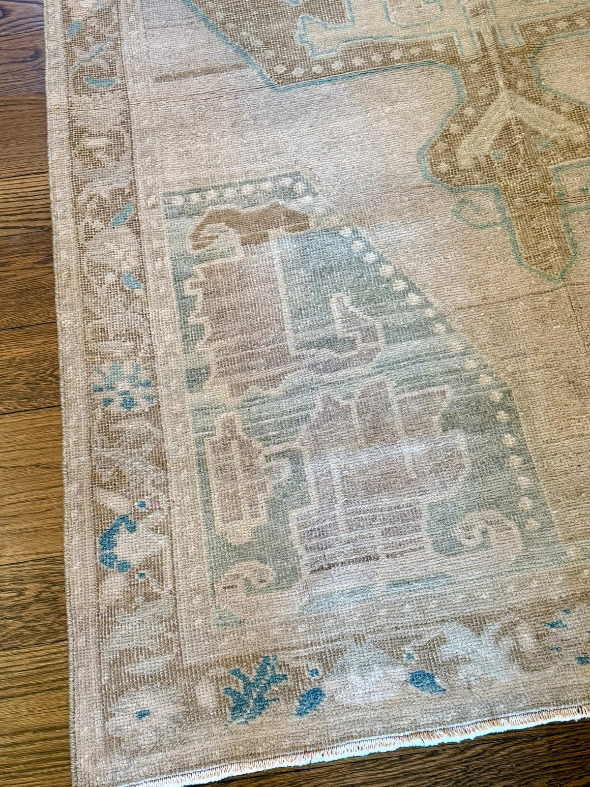 4’7”x8’10” Vintage Turkish Area Rug