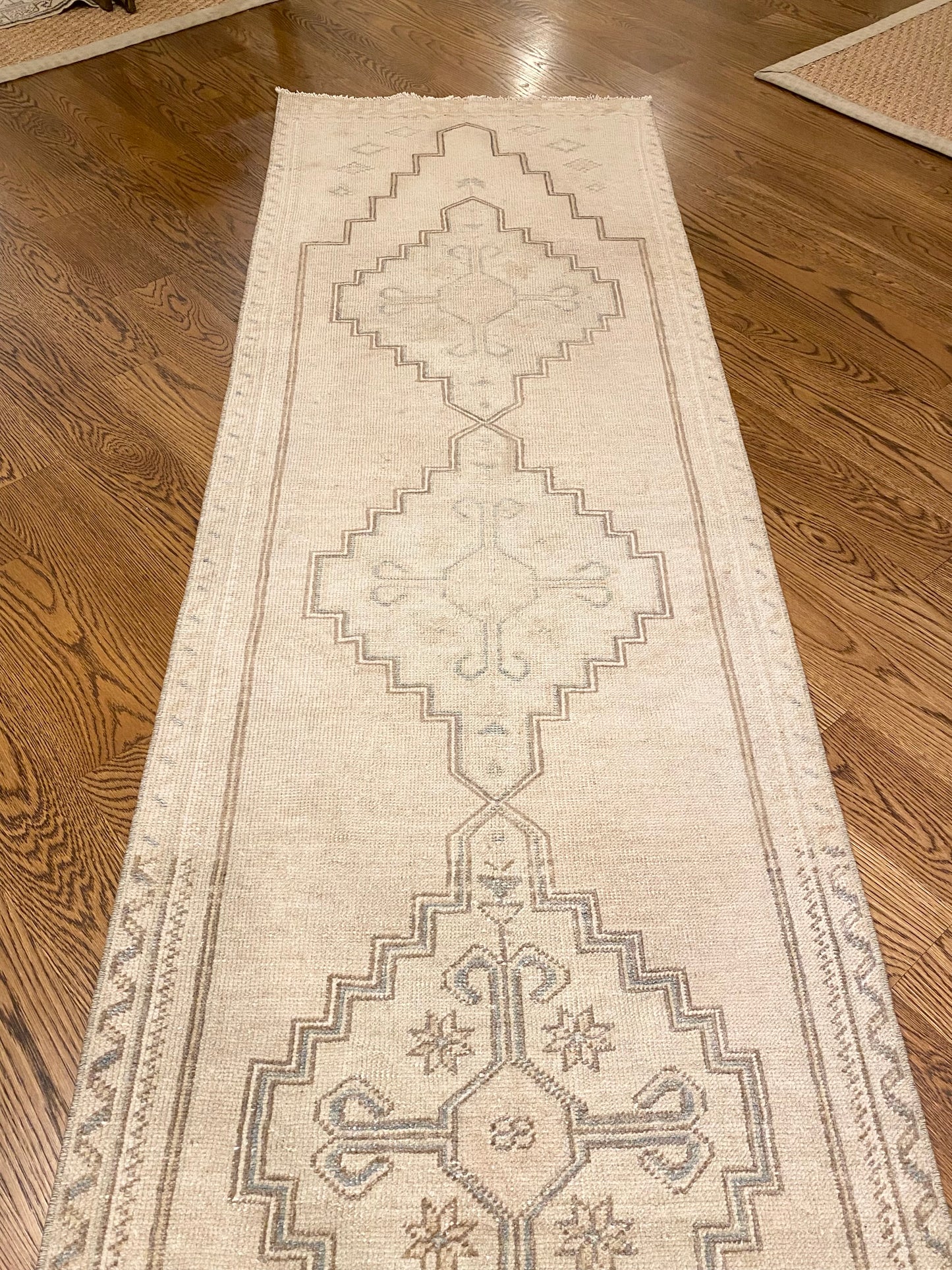 2’8”x9’10” Vintage Oushak Muted Runner