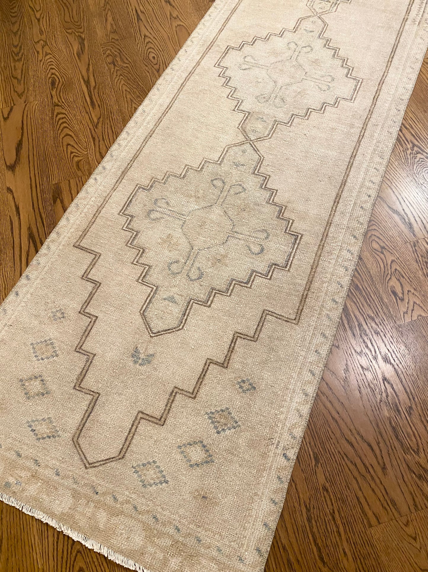 2’8”x9’10” Vintage Oushak Muted Runner