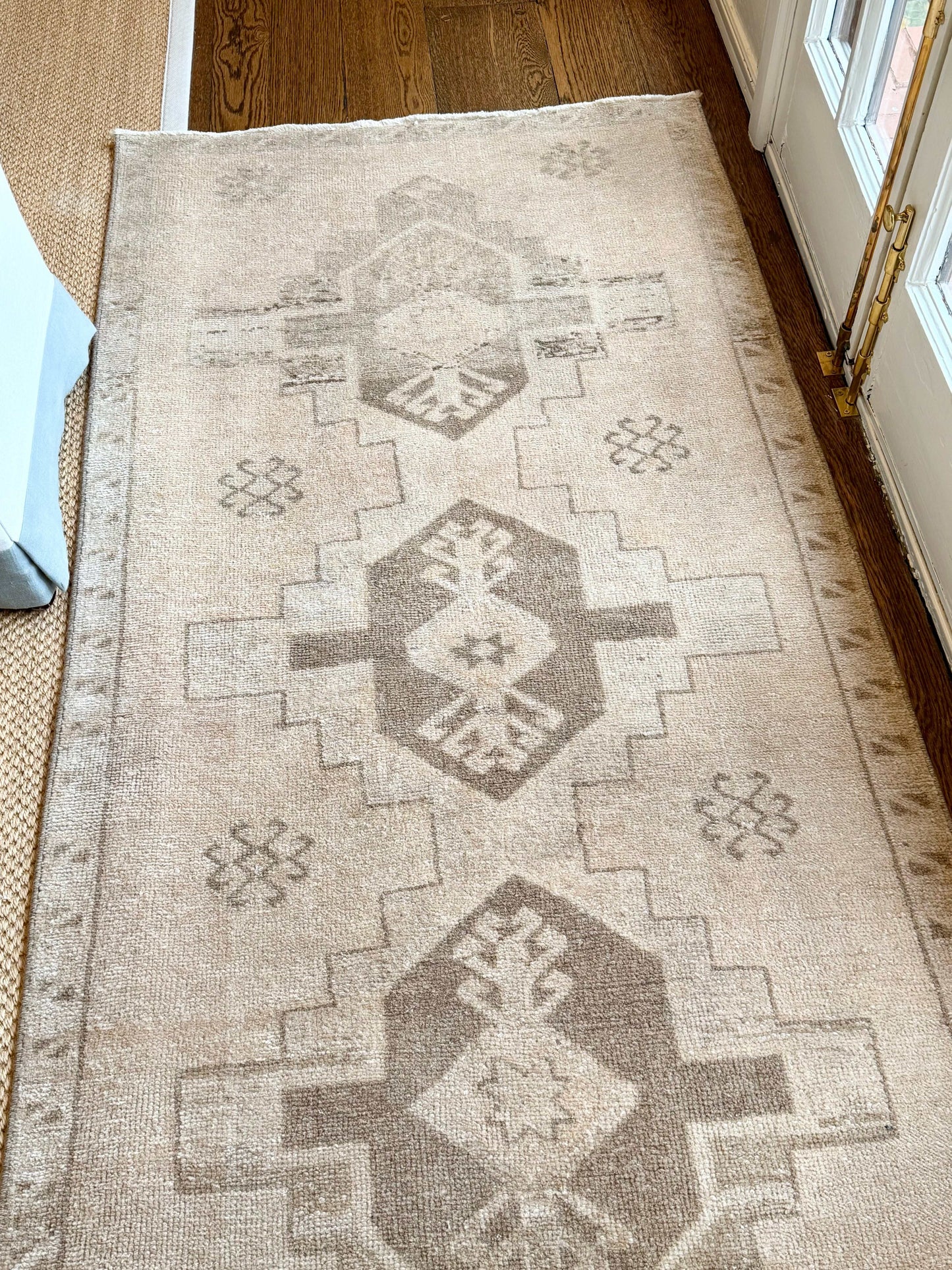 3’3”x6’11” Vintage Oushak Runner