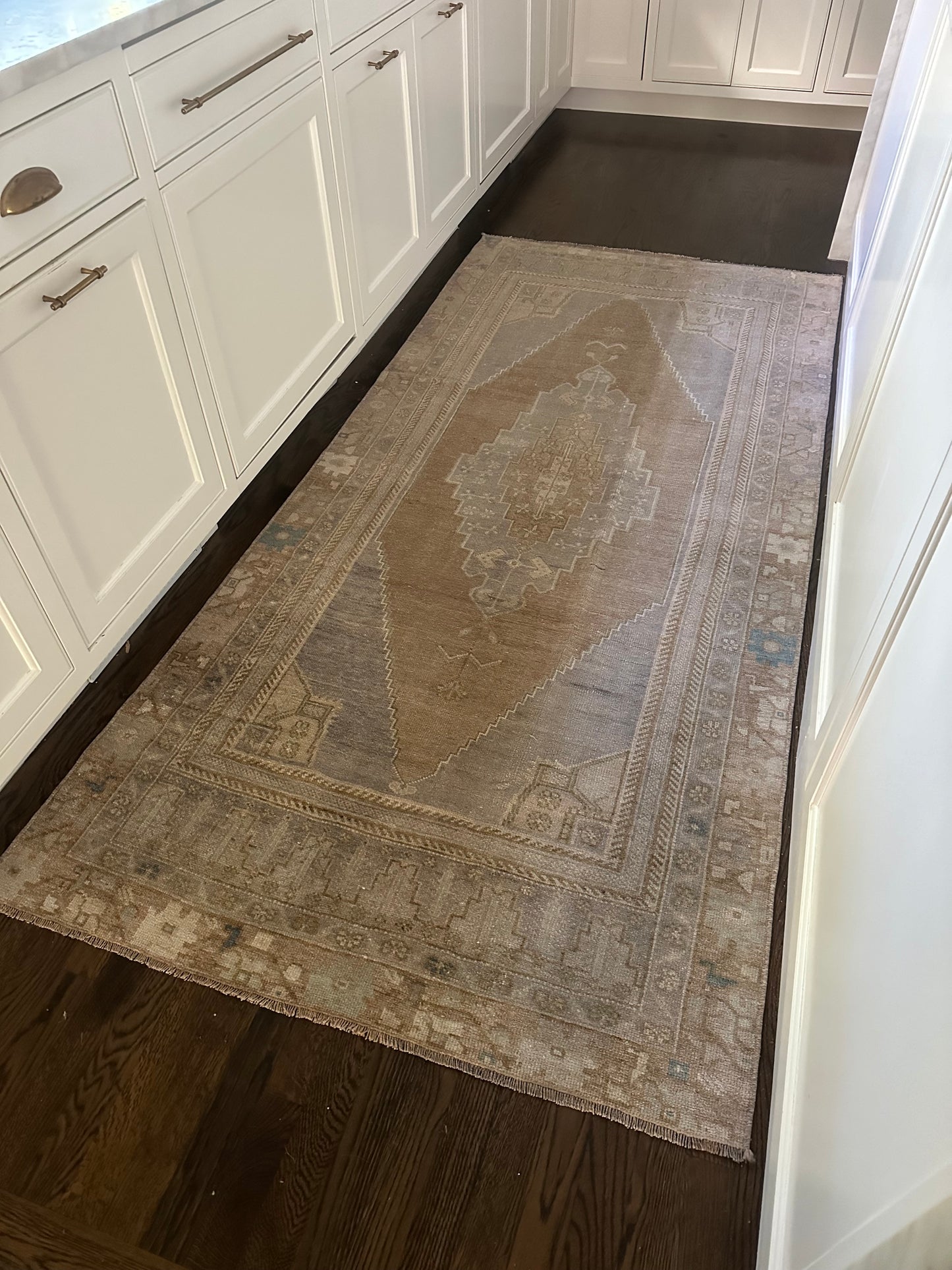 3’8” x 8’ Gallery Rug