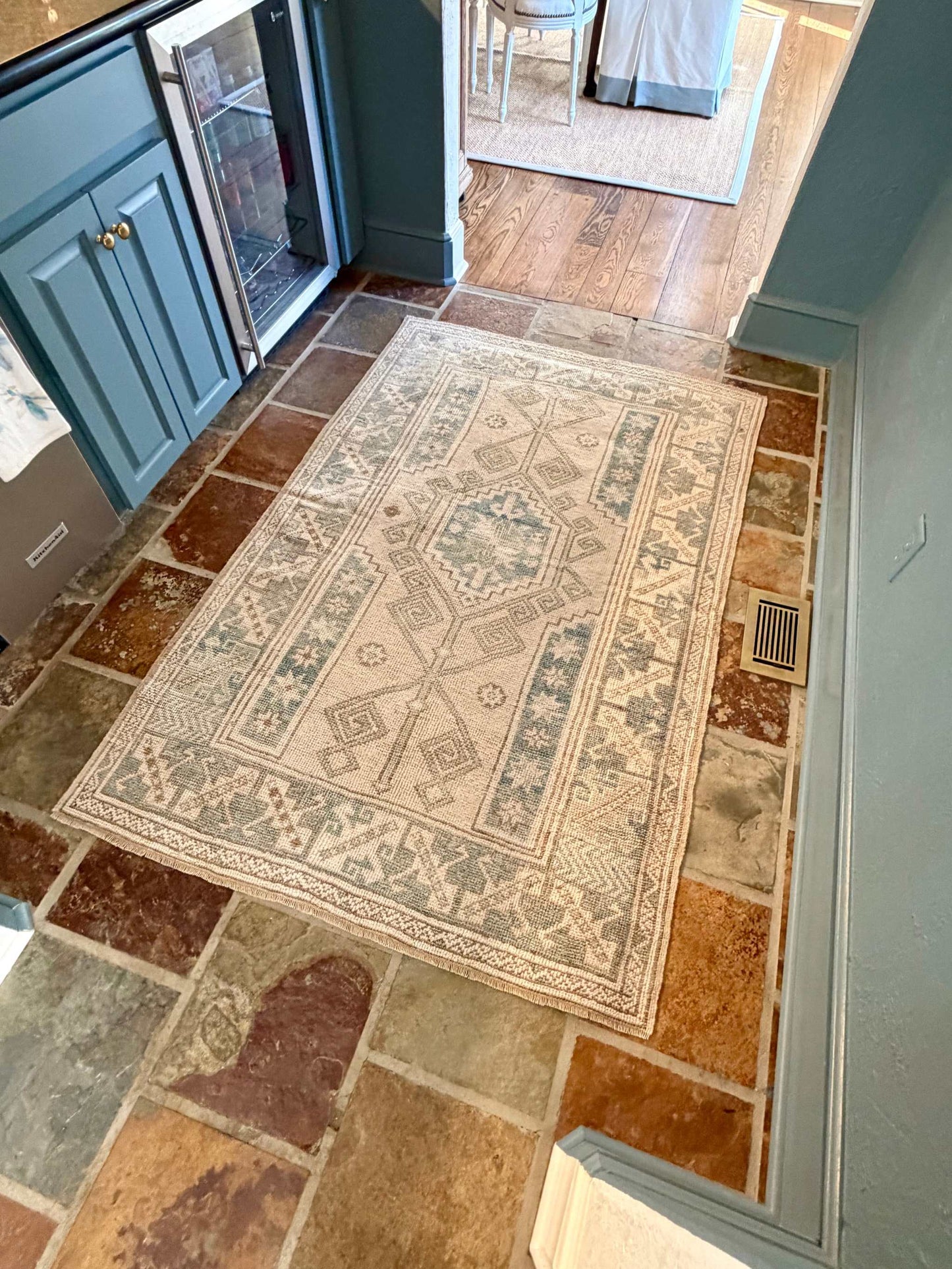 4’0”x6’2” Vintage Oushak Rug