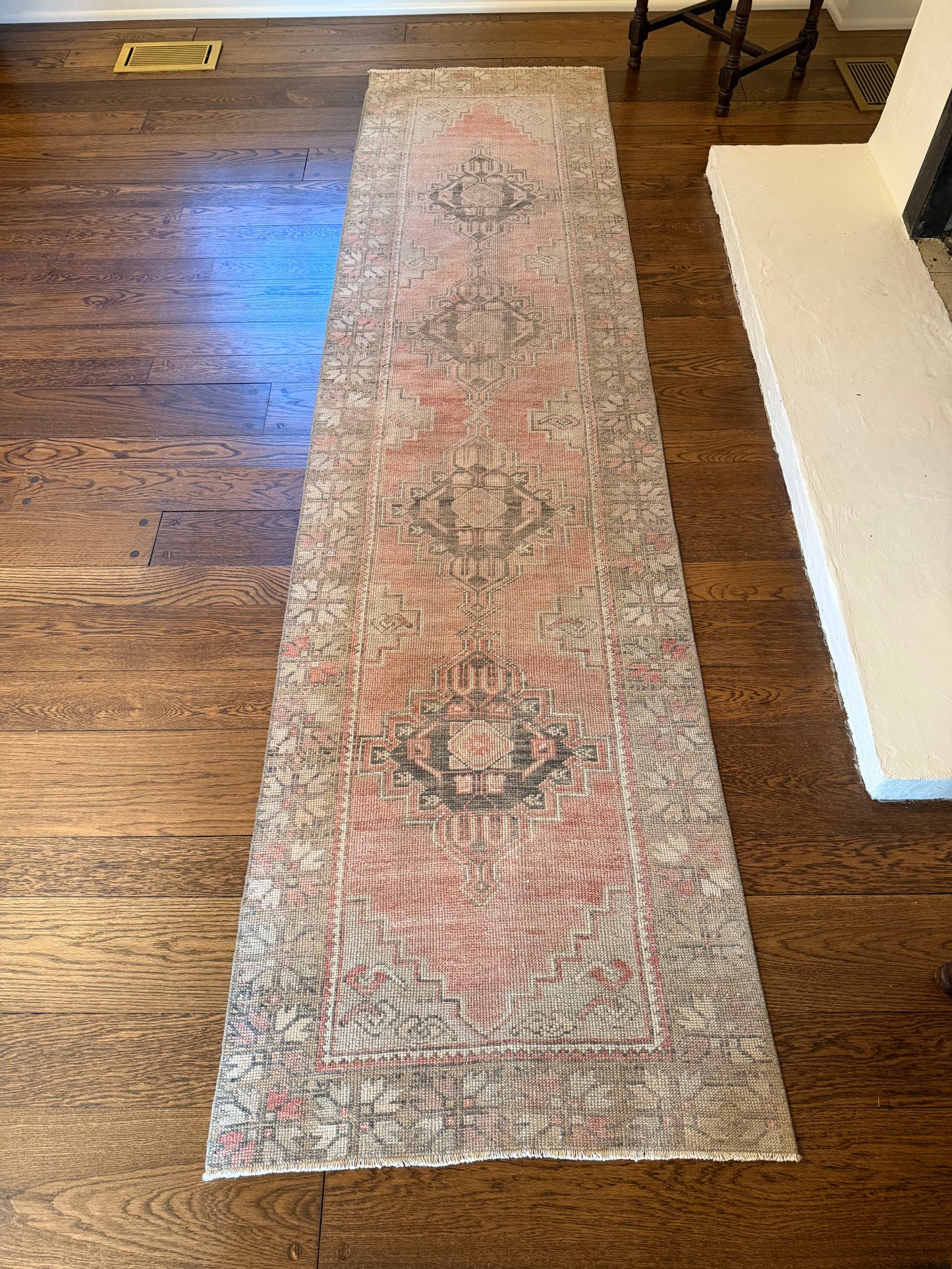 2’8”x10’6” Vintage Oushak Runner