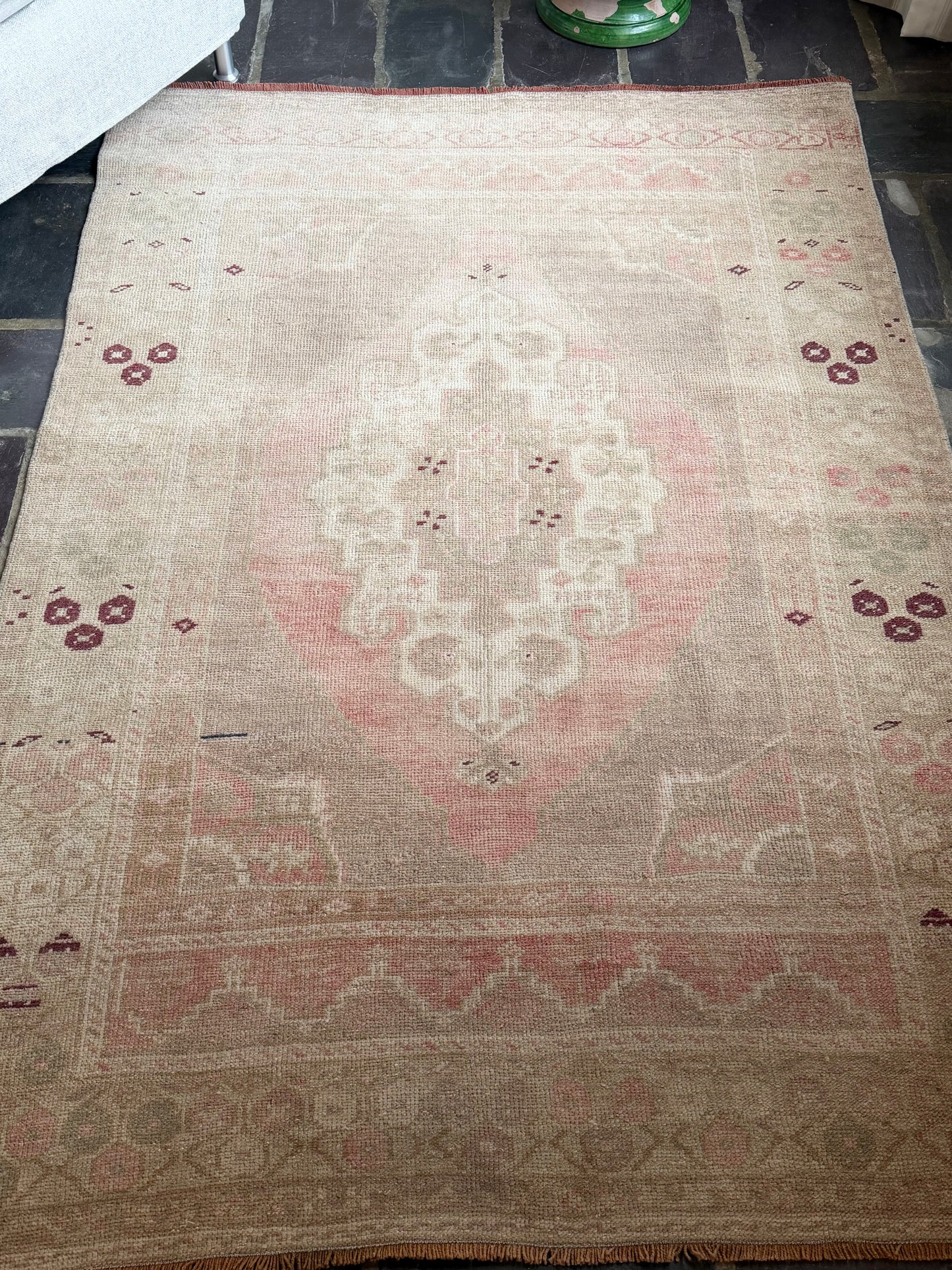4’0”x6’0” Vintage Turkish Area Rug
