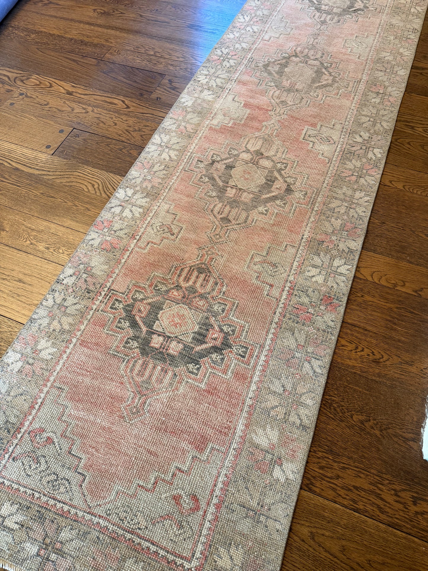 2’8”x10’6” Vintage Oushak Runner