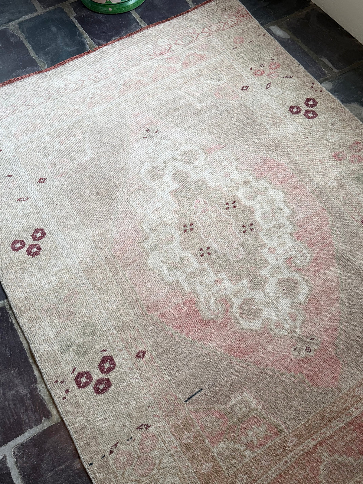 4’0”x6’0” Vintage Turkish Area Rug