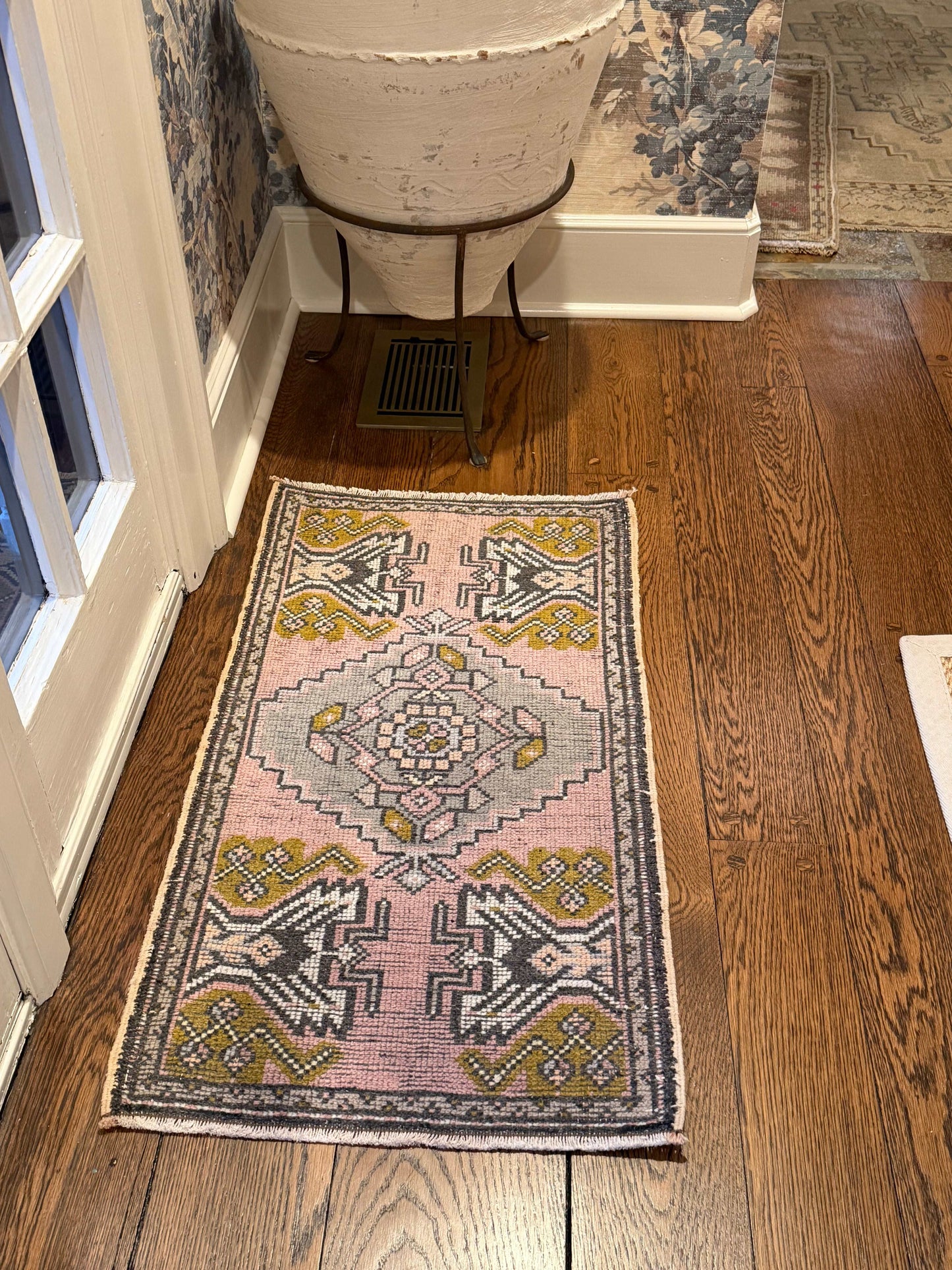 1’9”x3’3” Vintage Oushak Mat