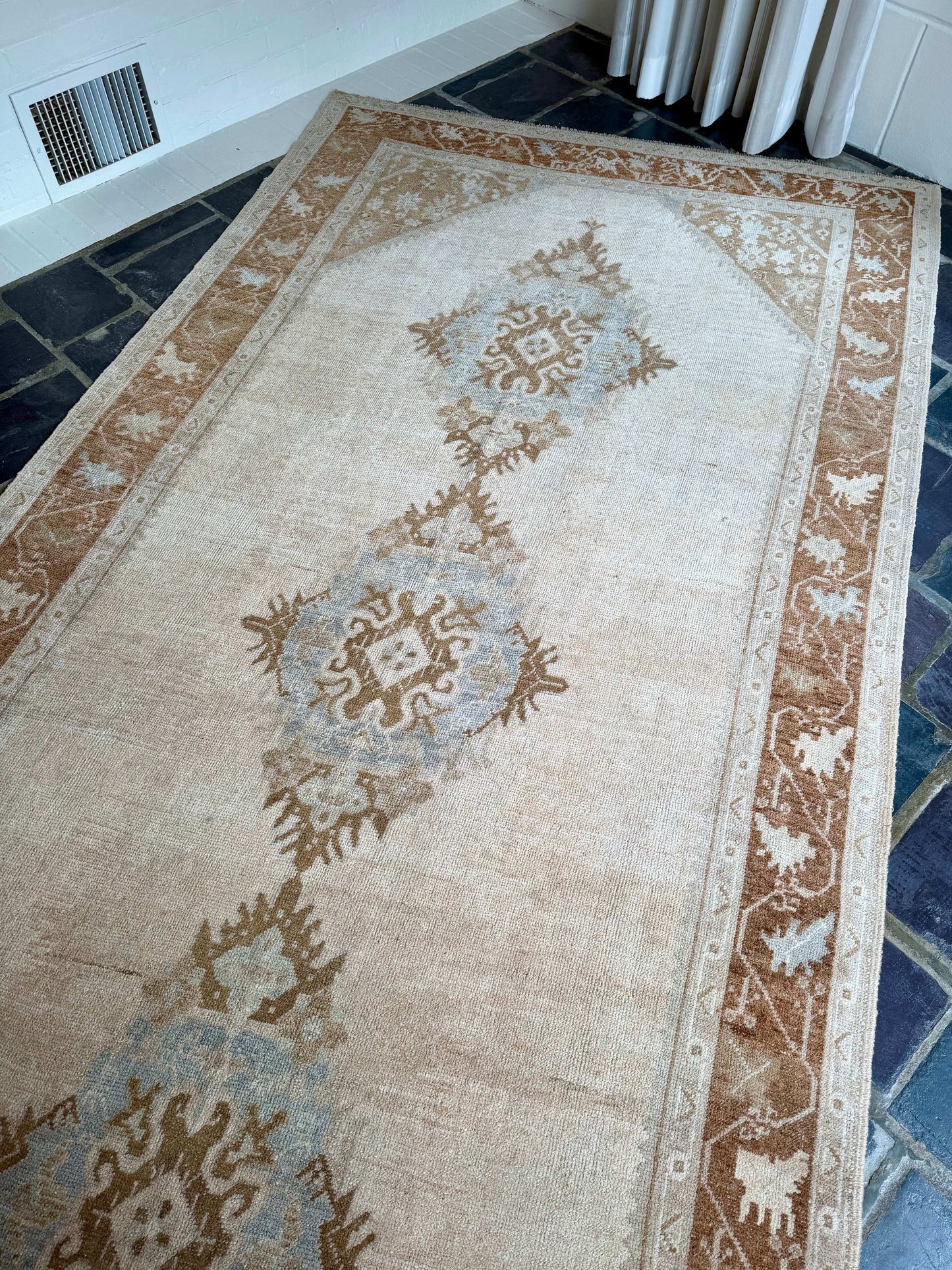 5’5”x11’7” Vintage Oushak Gallery Runner