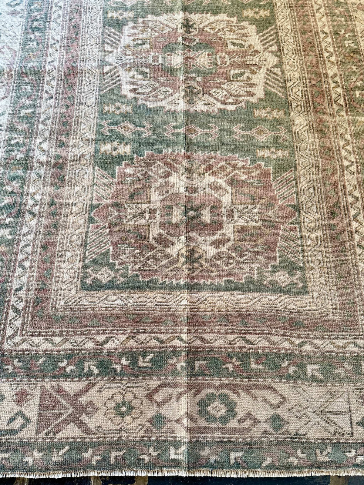 4’4”x6’5” Olive Green and Dusty Rose Vintage Area Rug