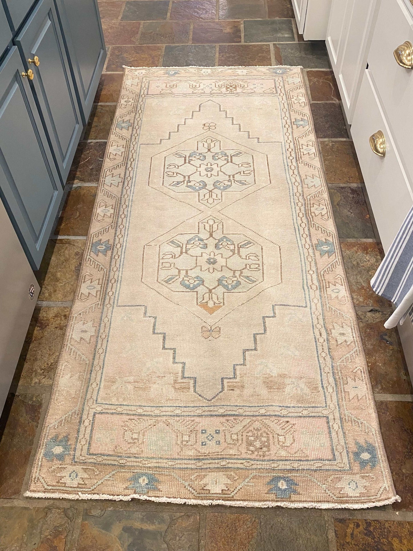 3’2”x7’6” Oushak Area Rug