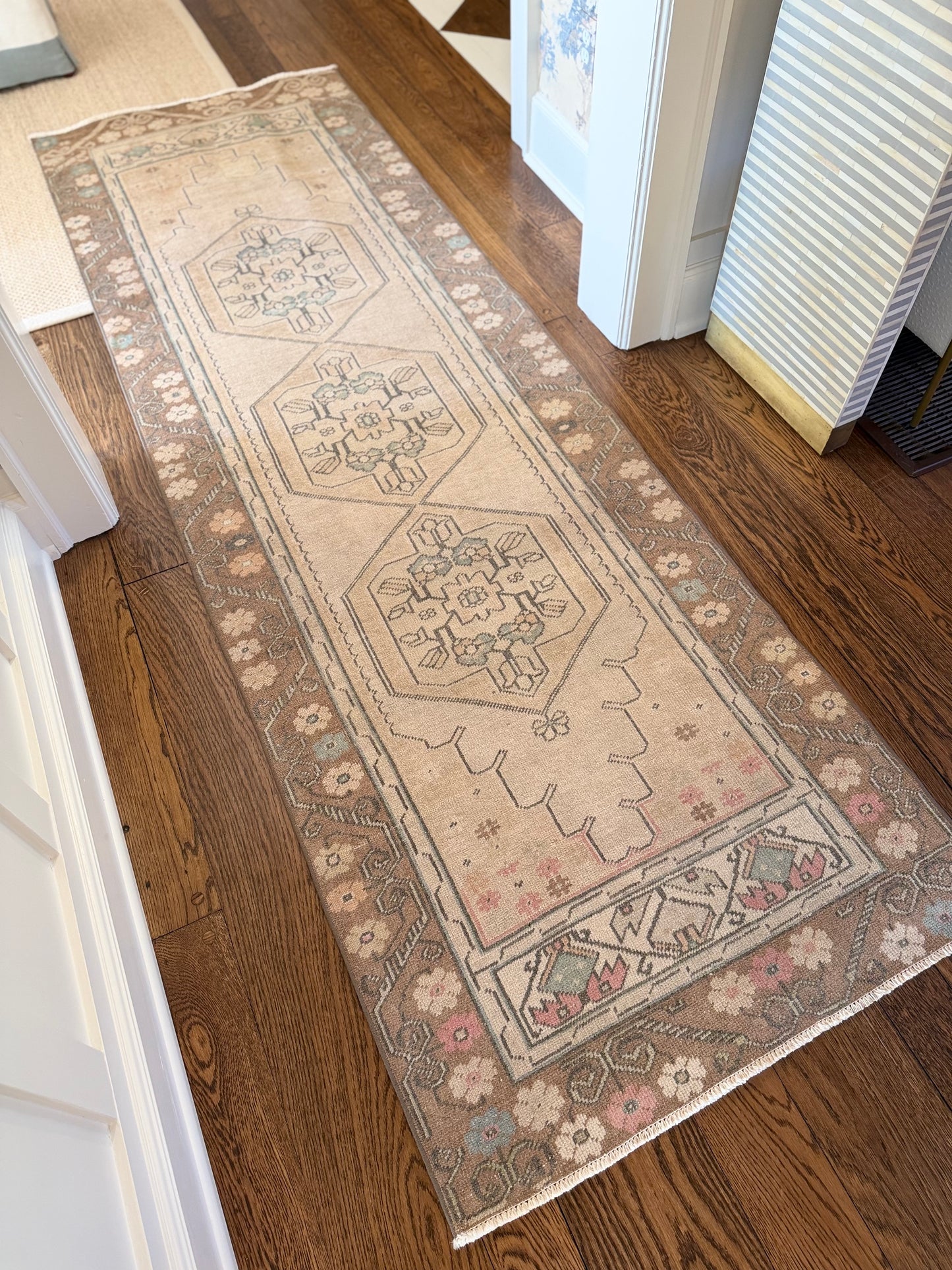 3’0”x9’6” Oushak Runner