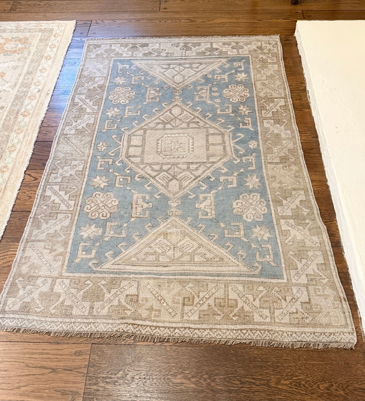 3’10”x6’1” Vintage Area Rug