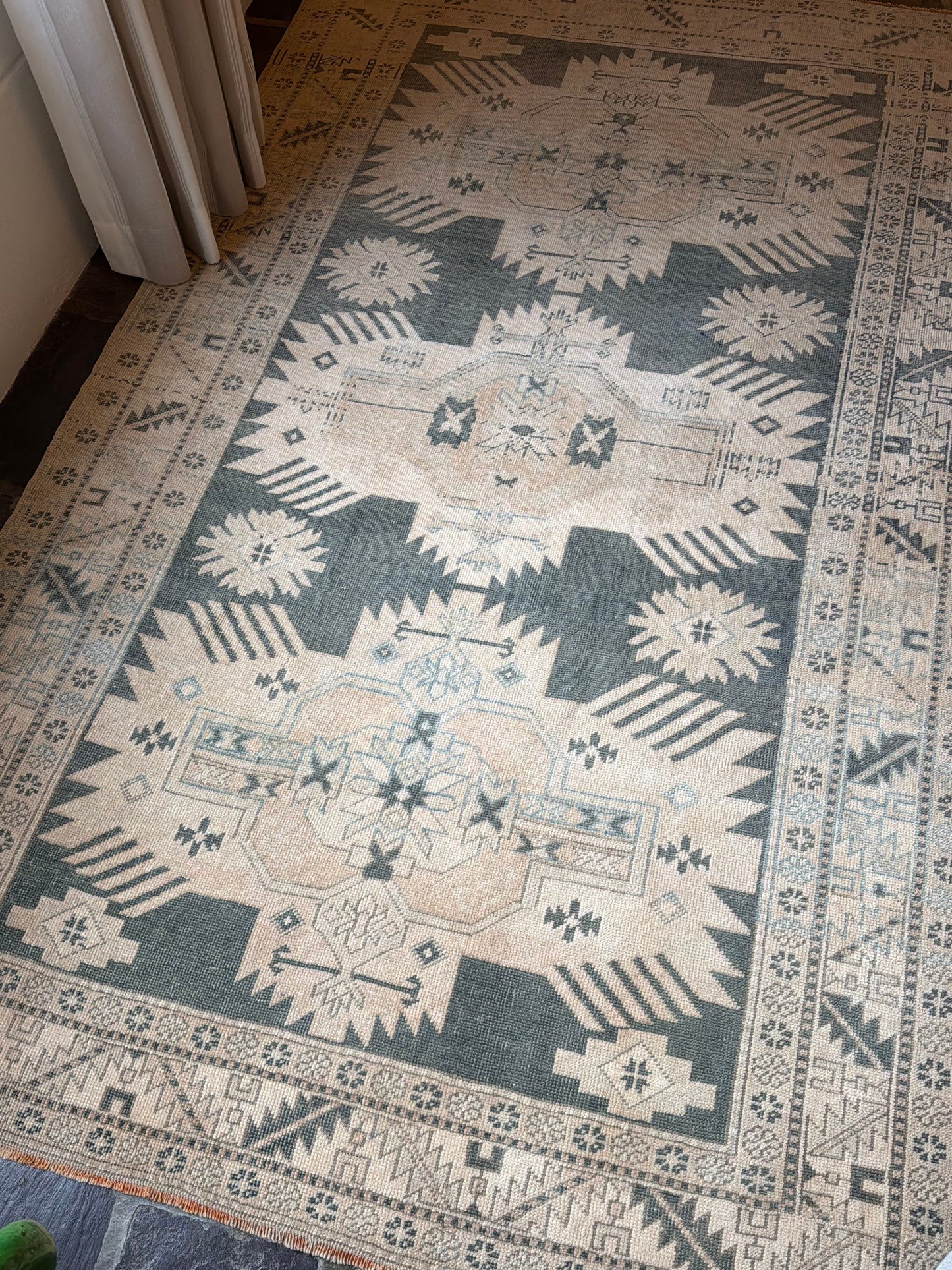 4’7”x7’4” gorgeous vintage Oushak area rug in soft green and light beige colors