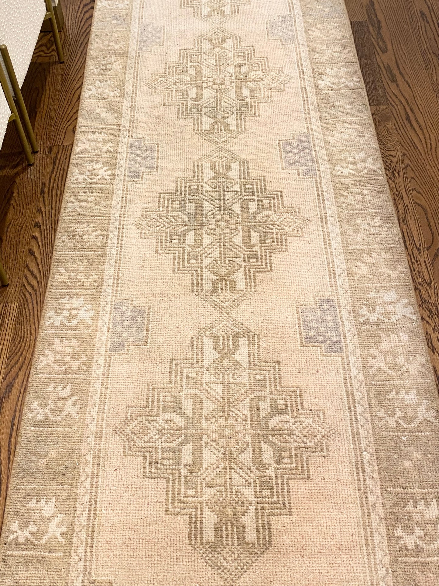 2’7”x9’10” Vintage Oushak Runner