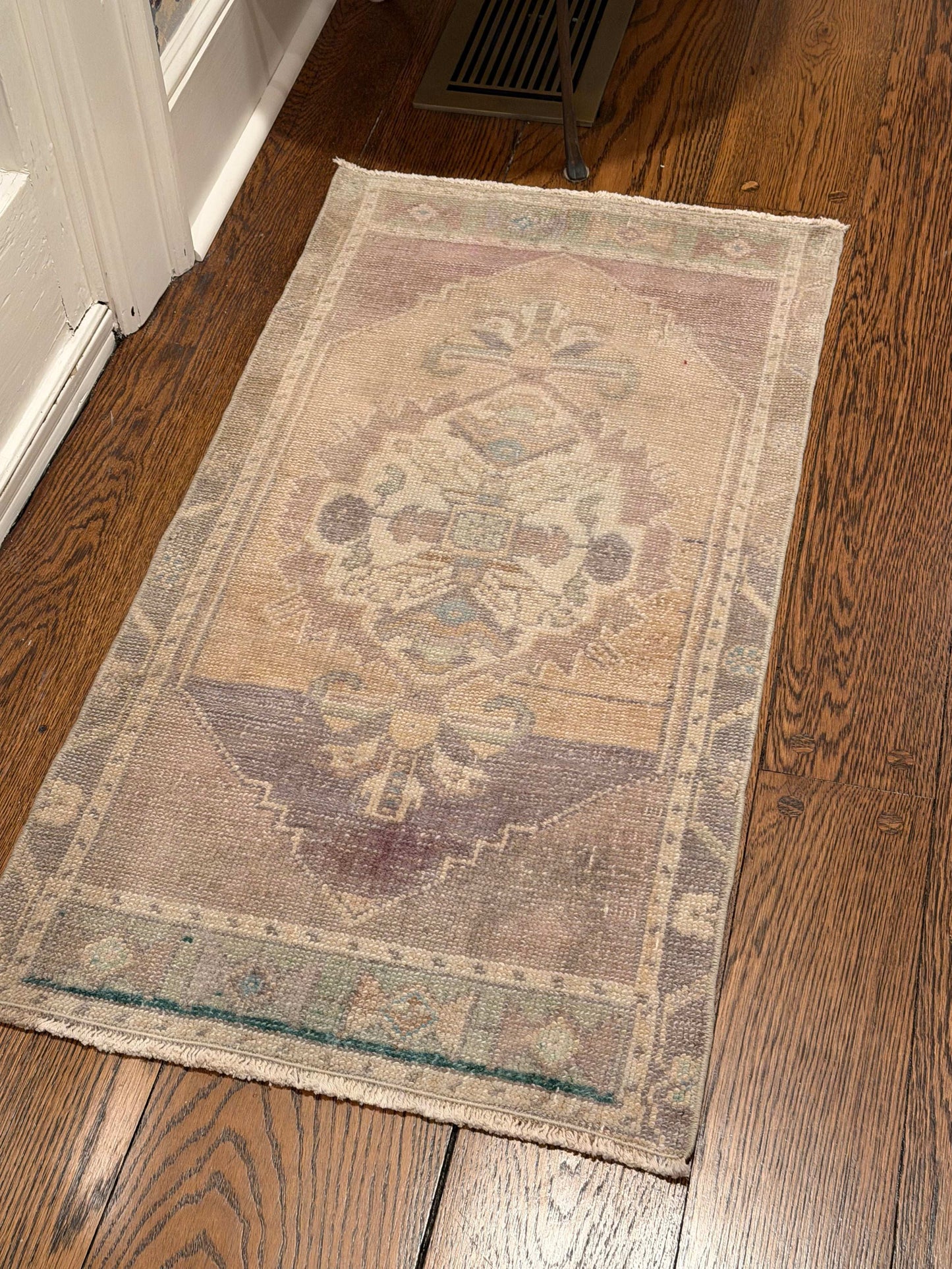 1’9”x3’4” Vintage Oushak Mat