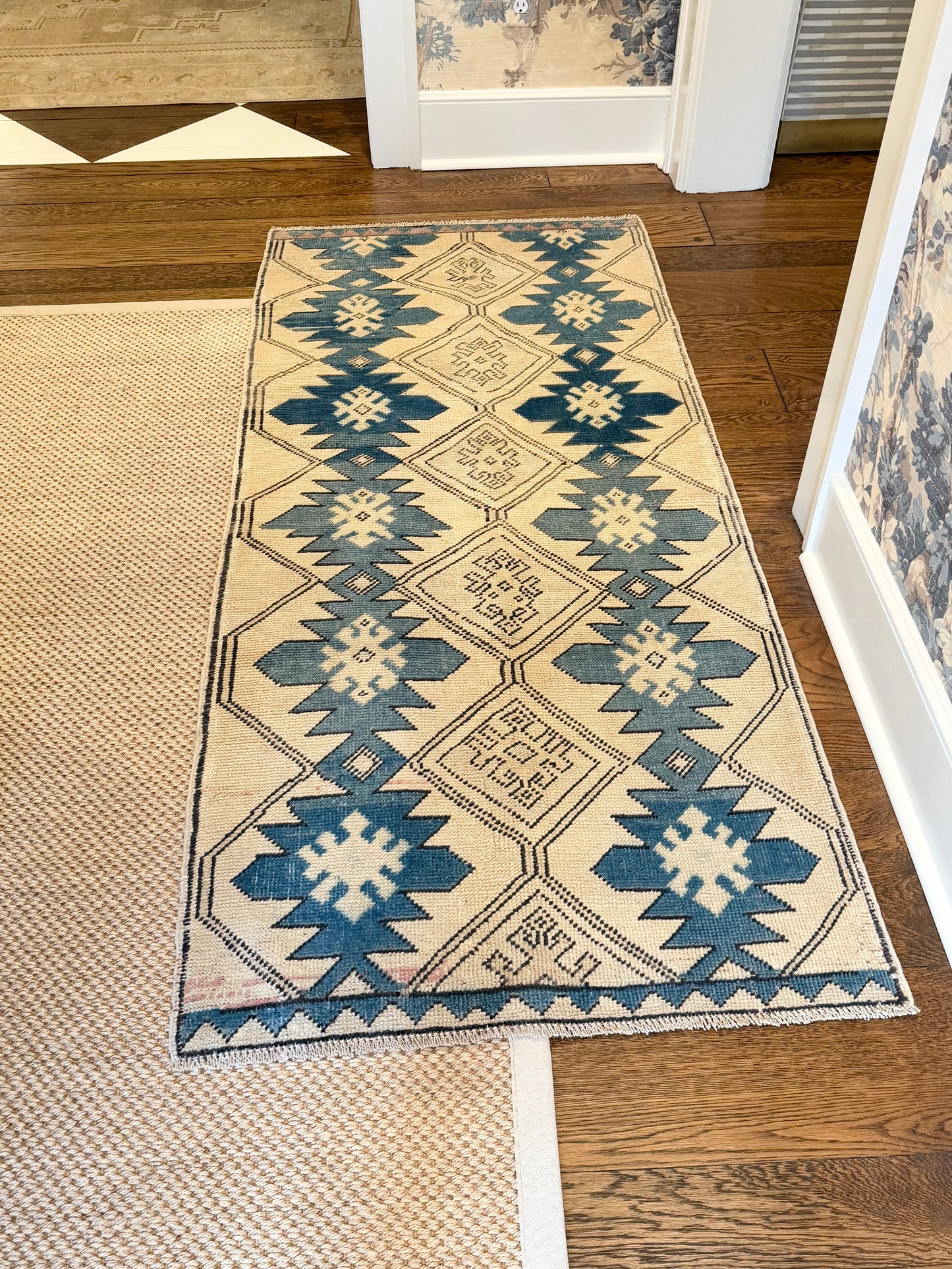 2’10”x6’4” Colorful Oushak Runner