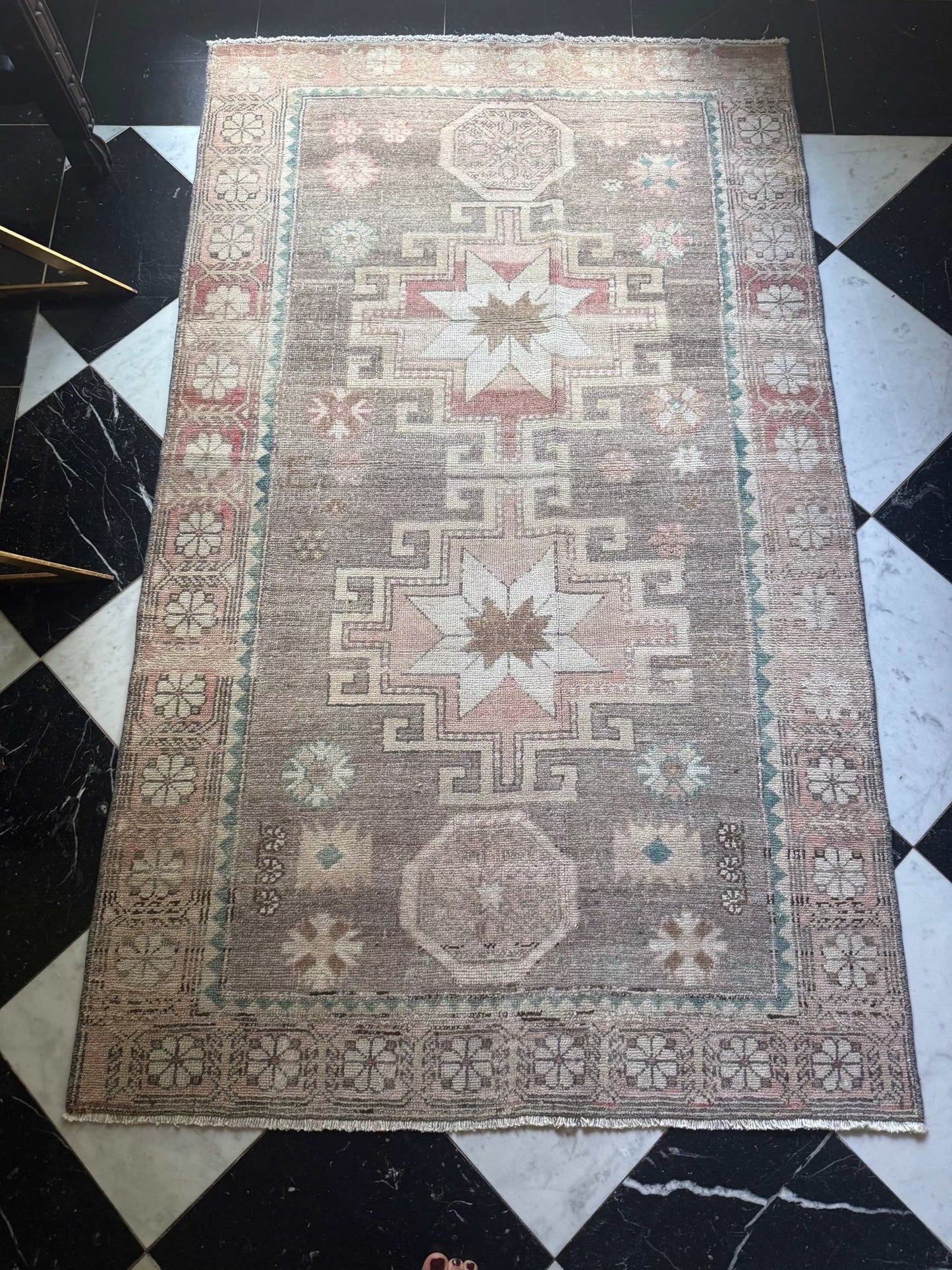 3’1” x 5’2” Vintage Rug