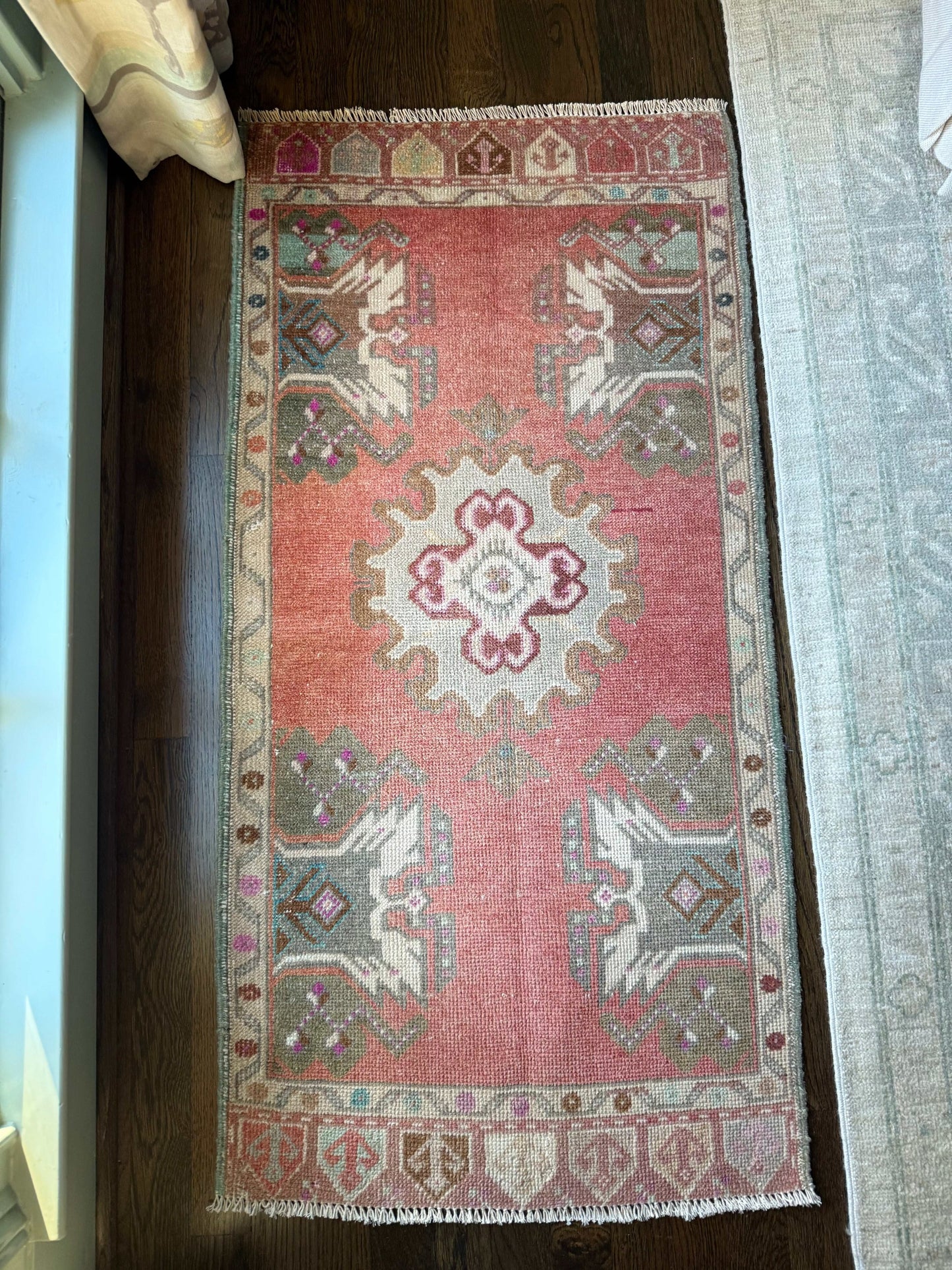 1’11” x 3’9” Mini