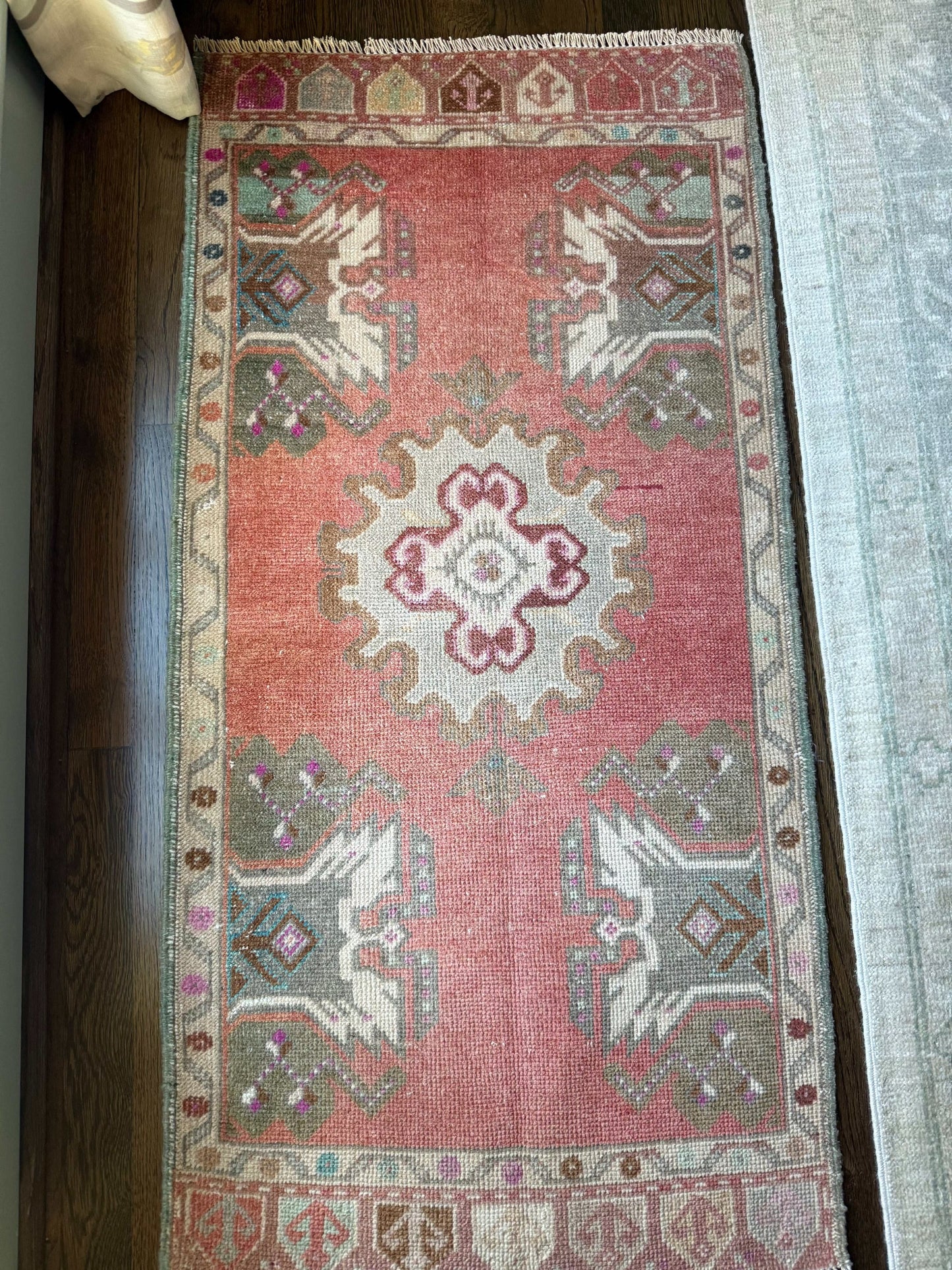 1’11” x 3’9” Mini