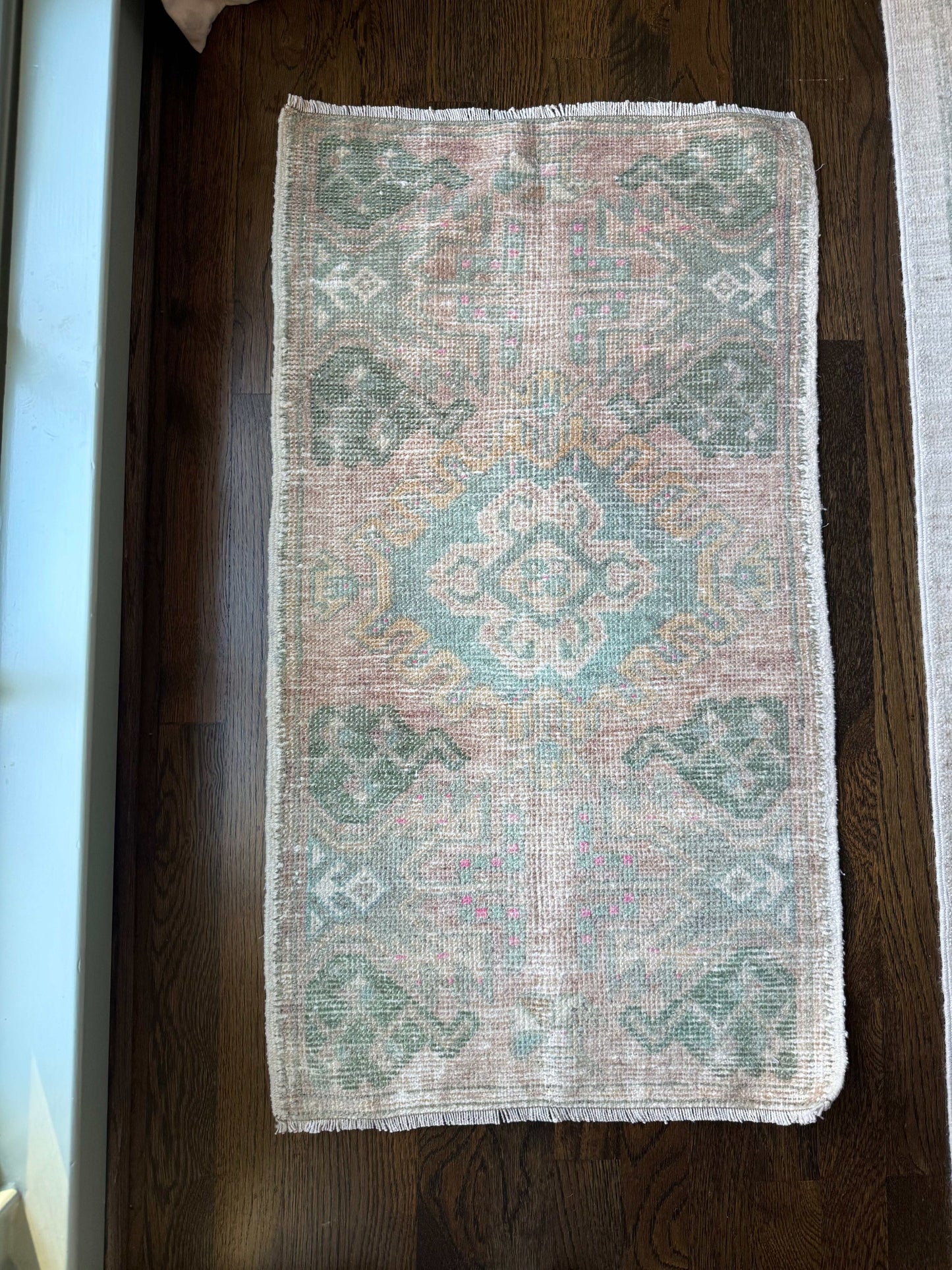 1’8” x 3’0” Mini