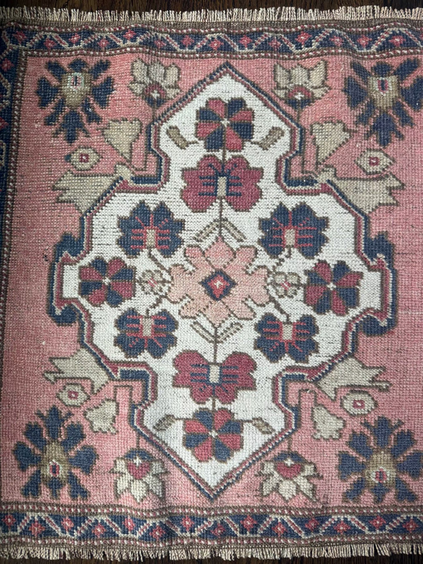 2’1” x 2’1” Square Mini