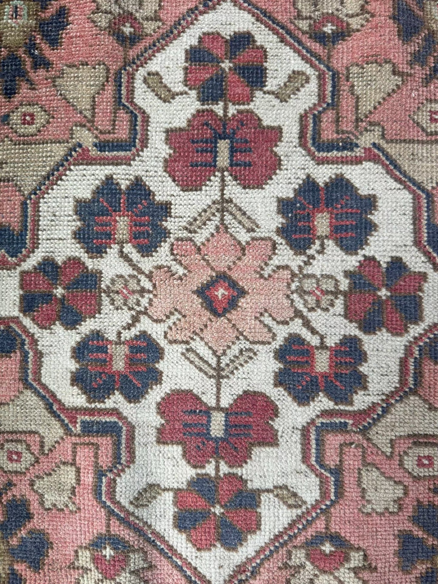 2’1” x 2’1” Square Mini