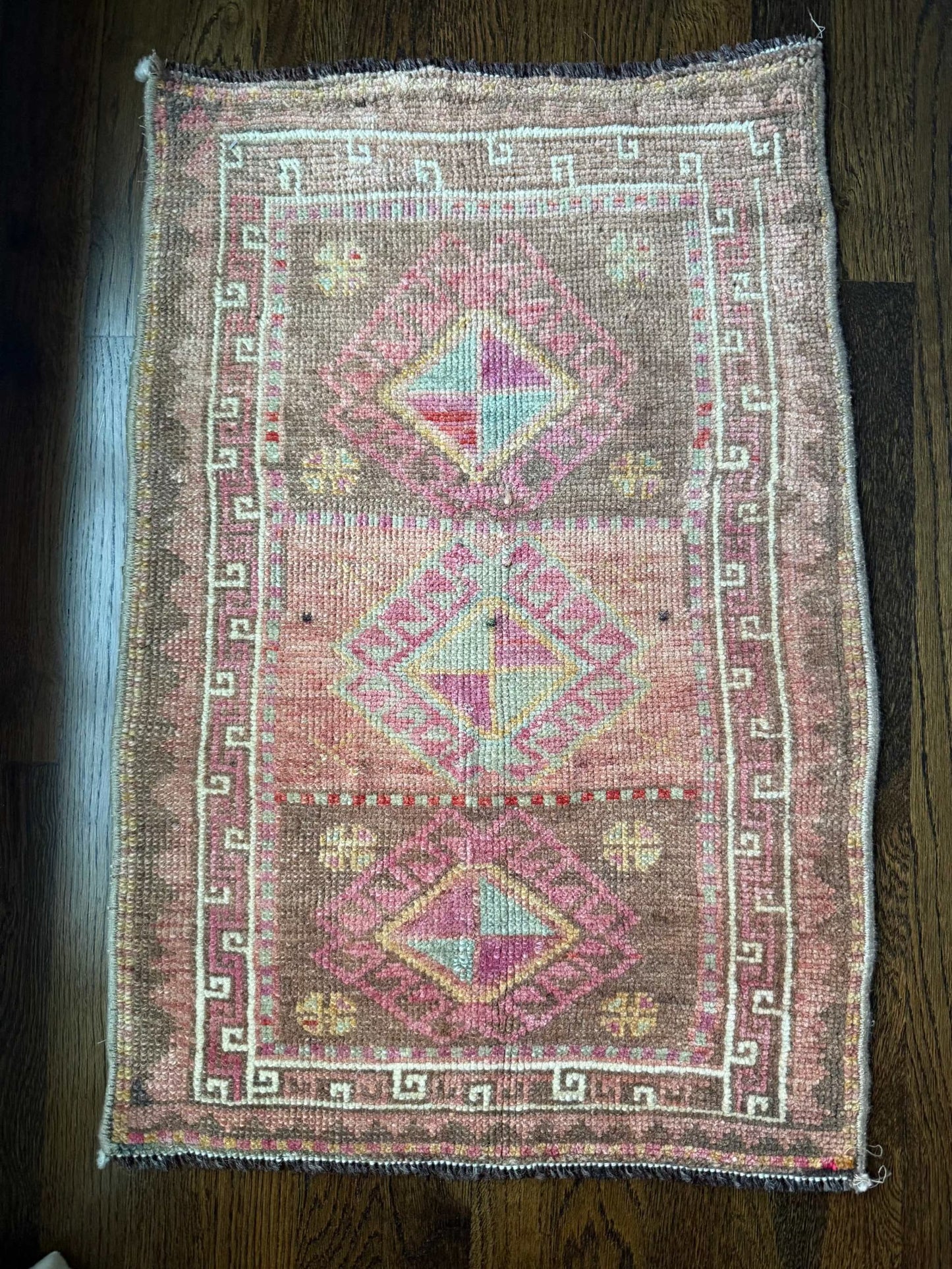 1’8” x 2’5” Mini