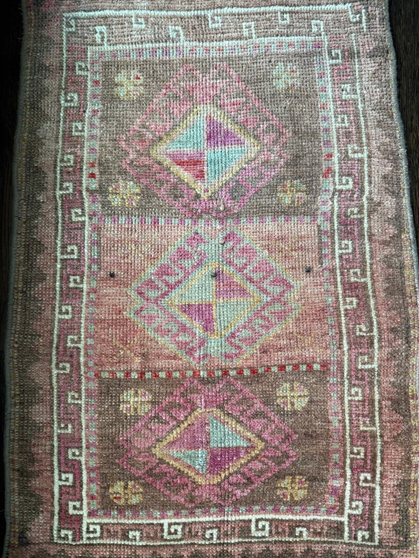 1’8” x 2’5” Mini