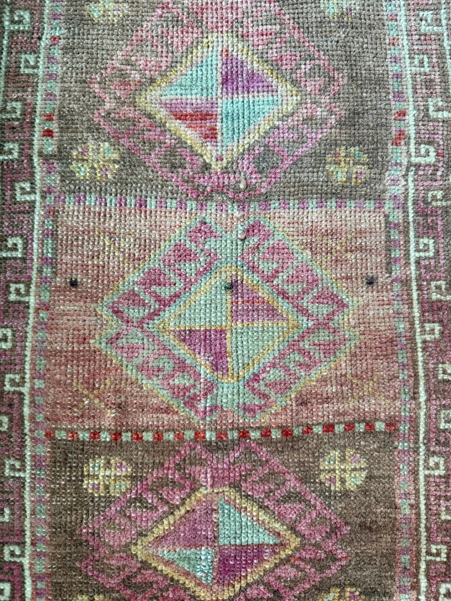 1’8” x 2’5” Mini