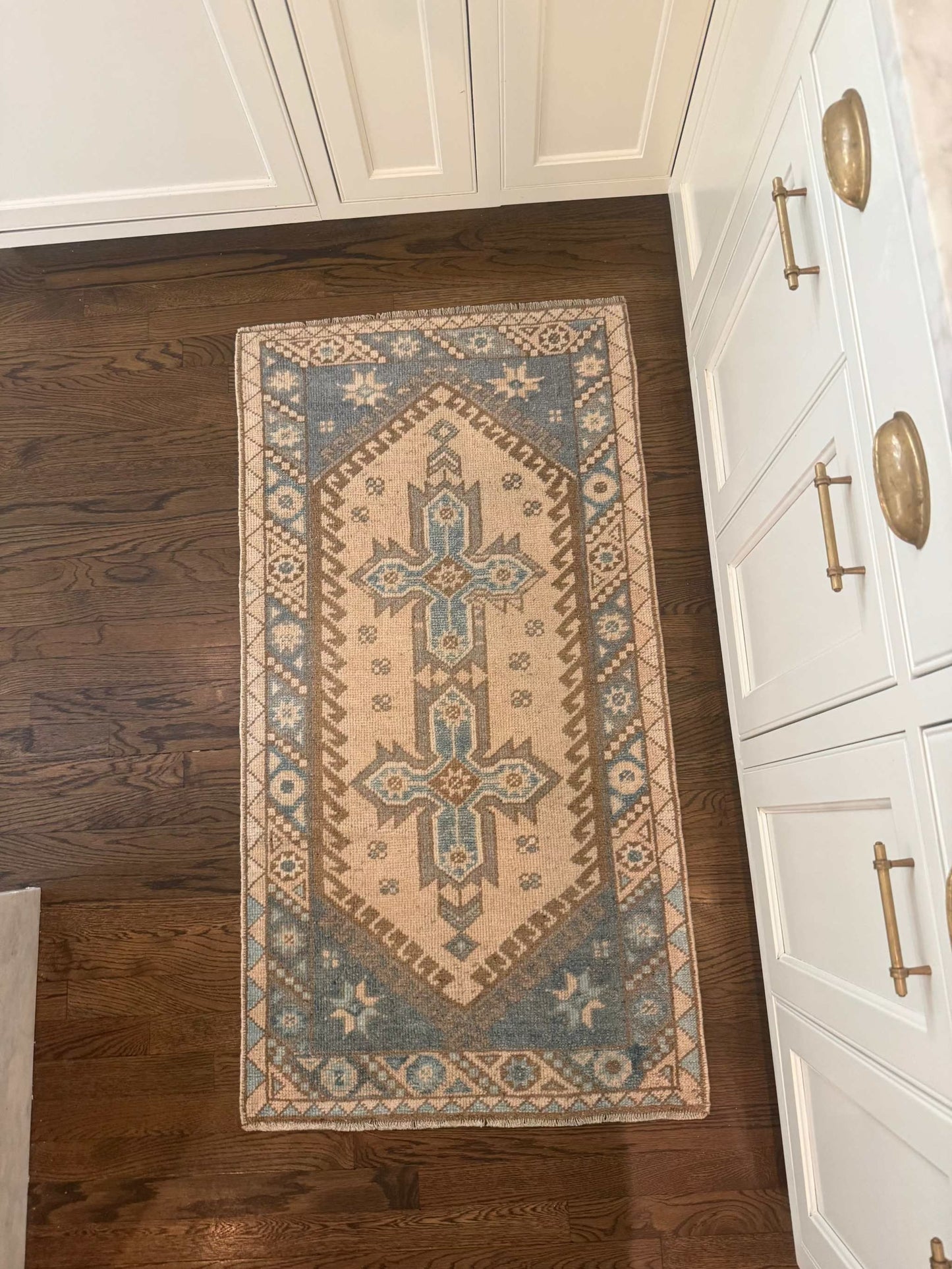 2’4” x 4’5” Runner