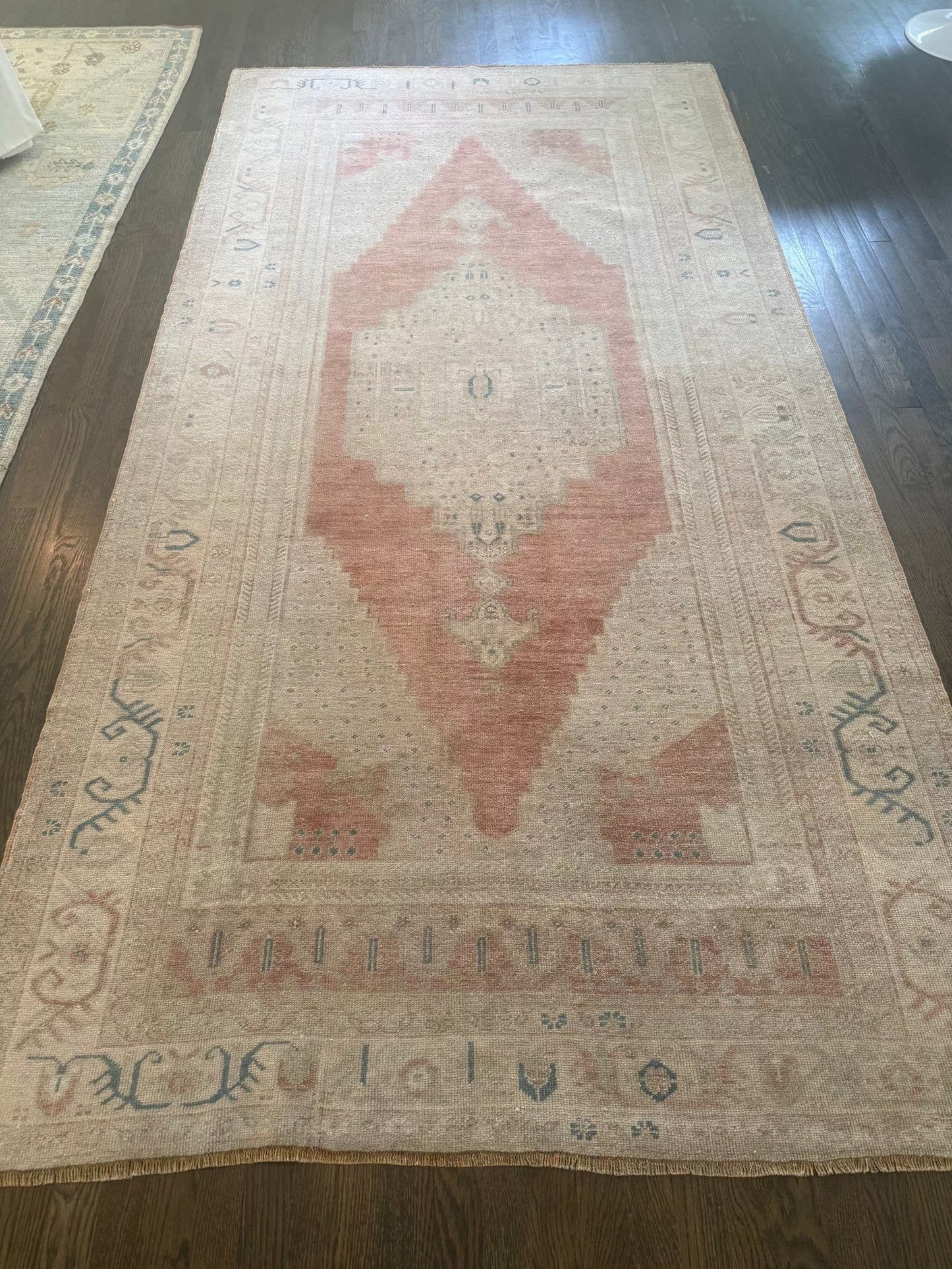 4’10” x 9’6” Area Rug