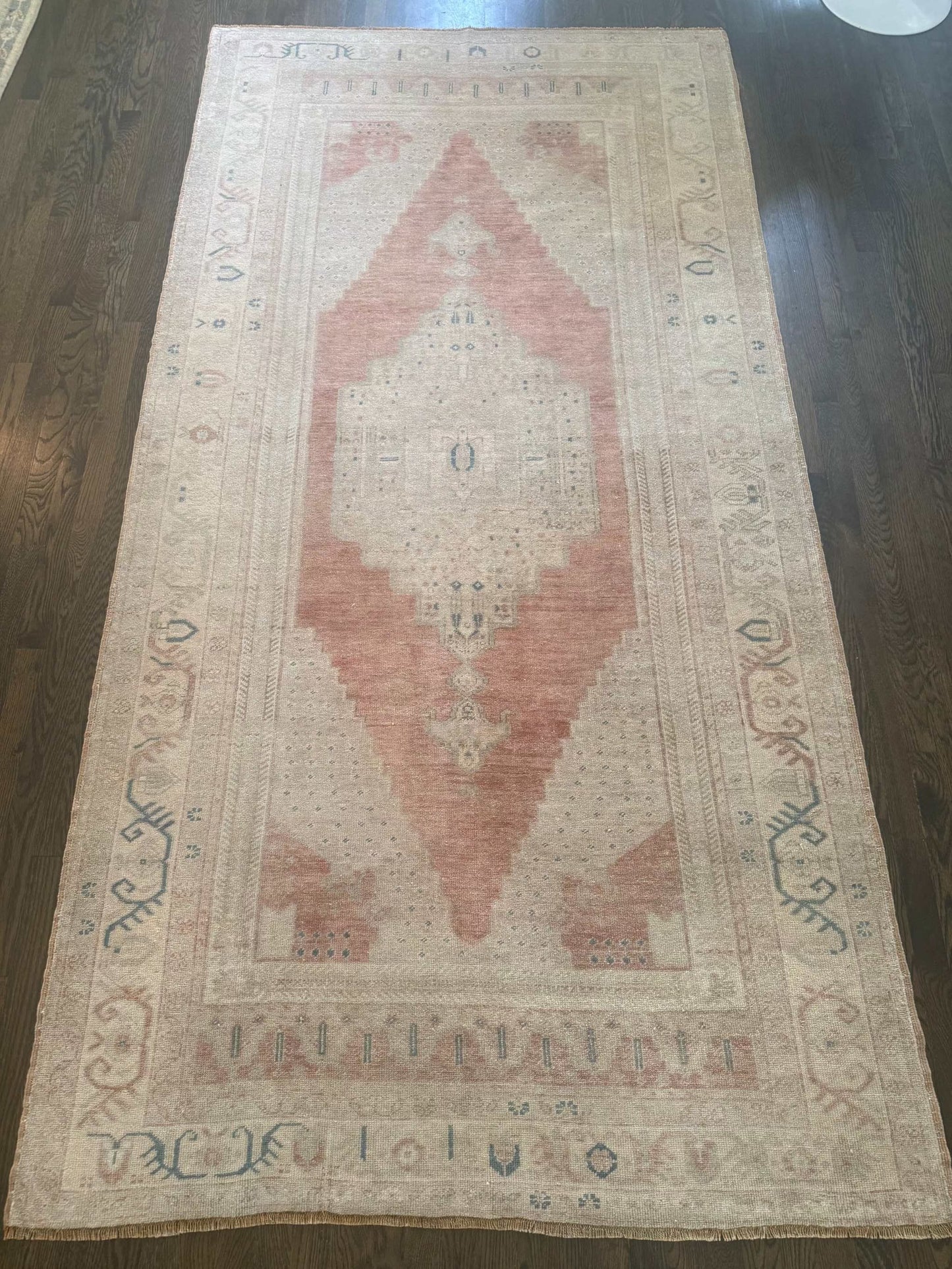 4’10” x 9’6” Area Rug
