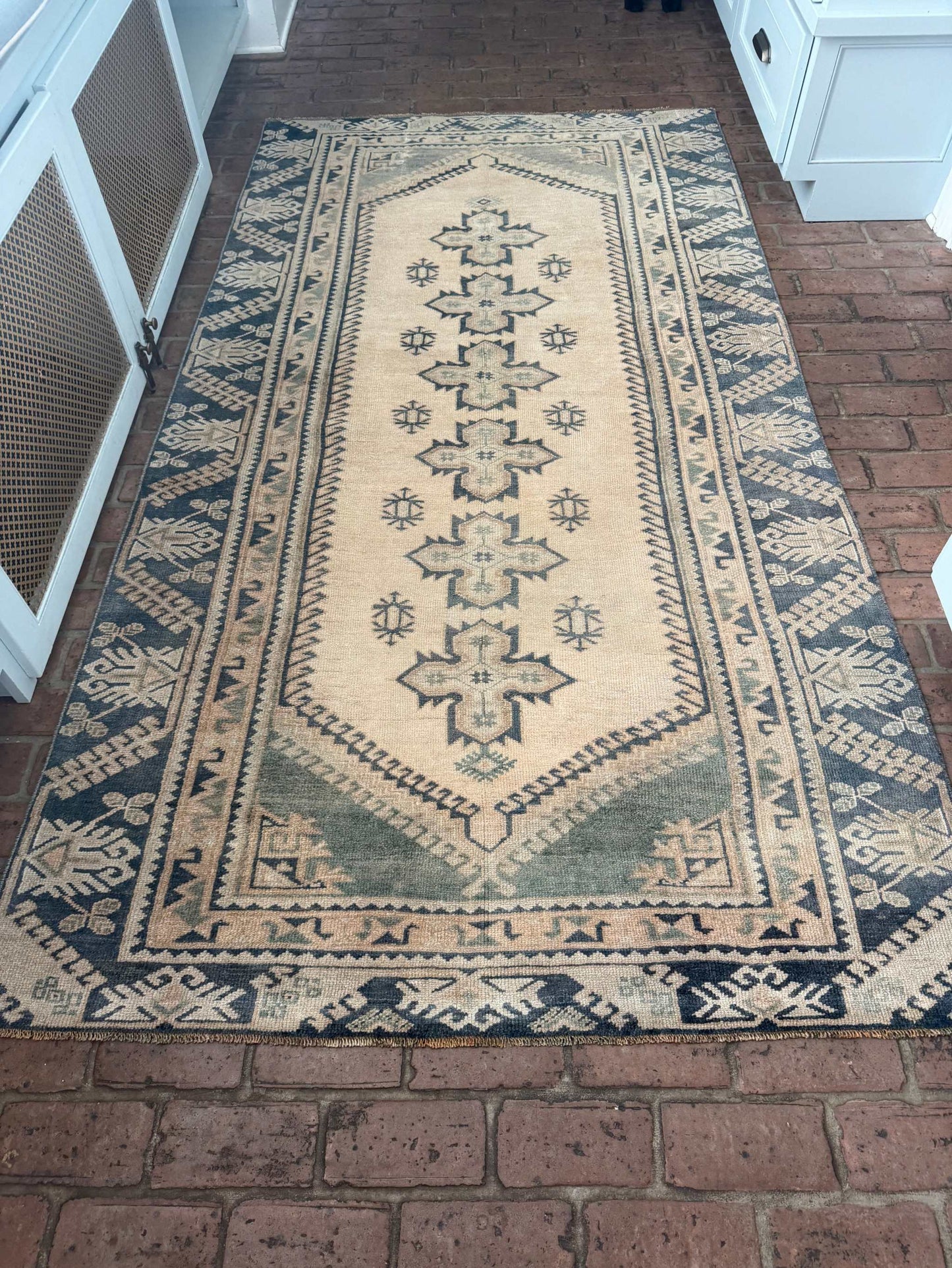 4'3" x 8'3" Turkish Rug
