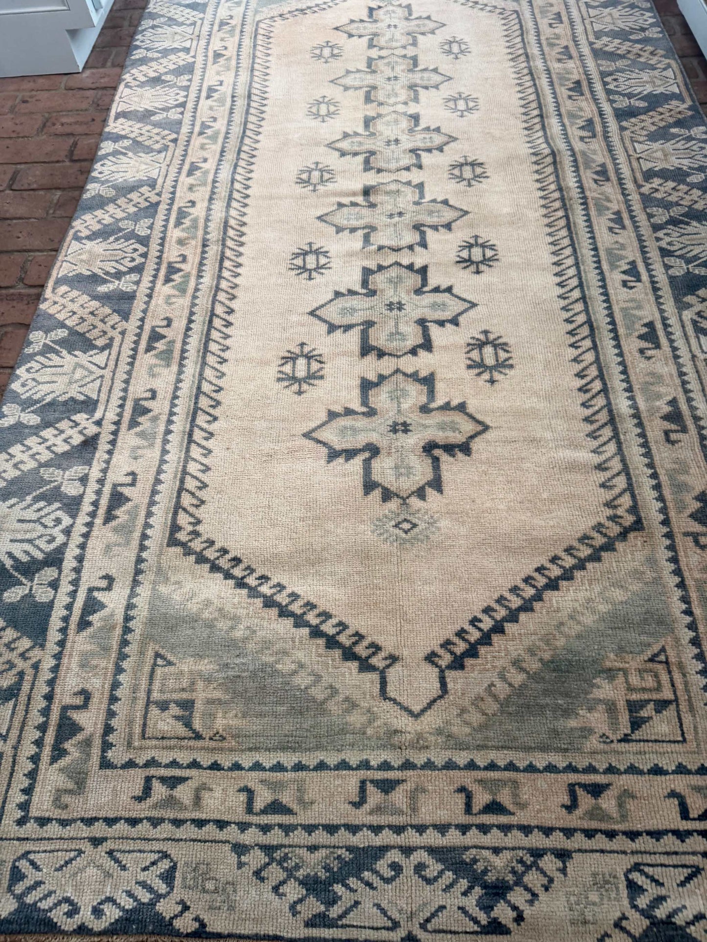 4'3" x 8'3" Turkish Rug