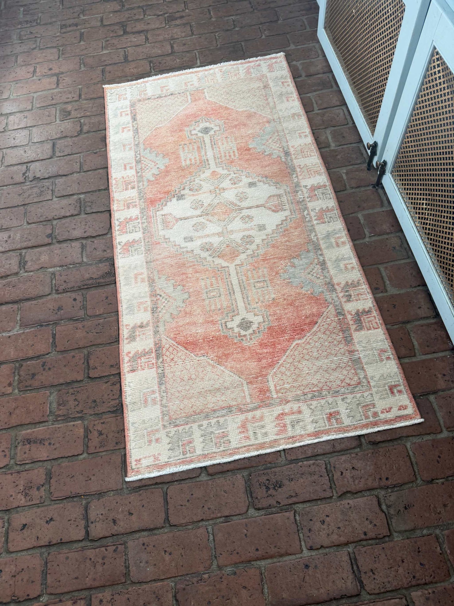 2'7" x 5'2" with Orange and Gray
