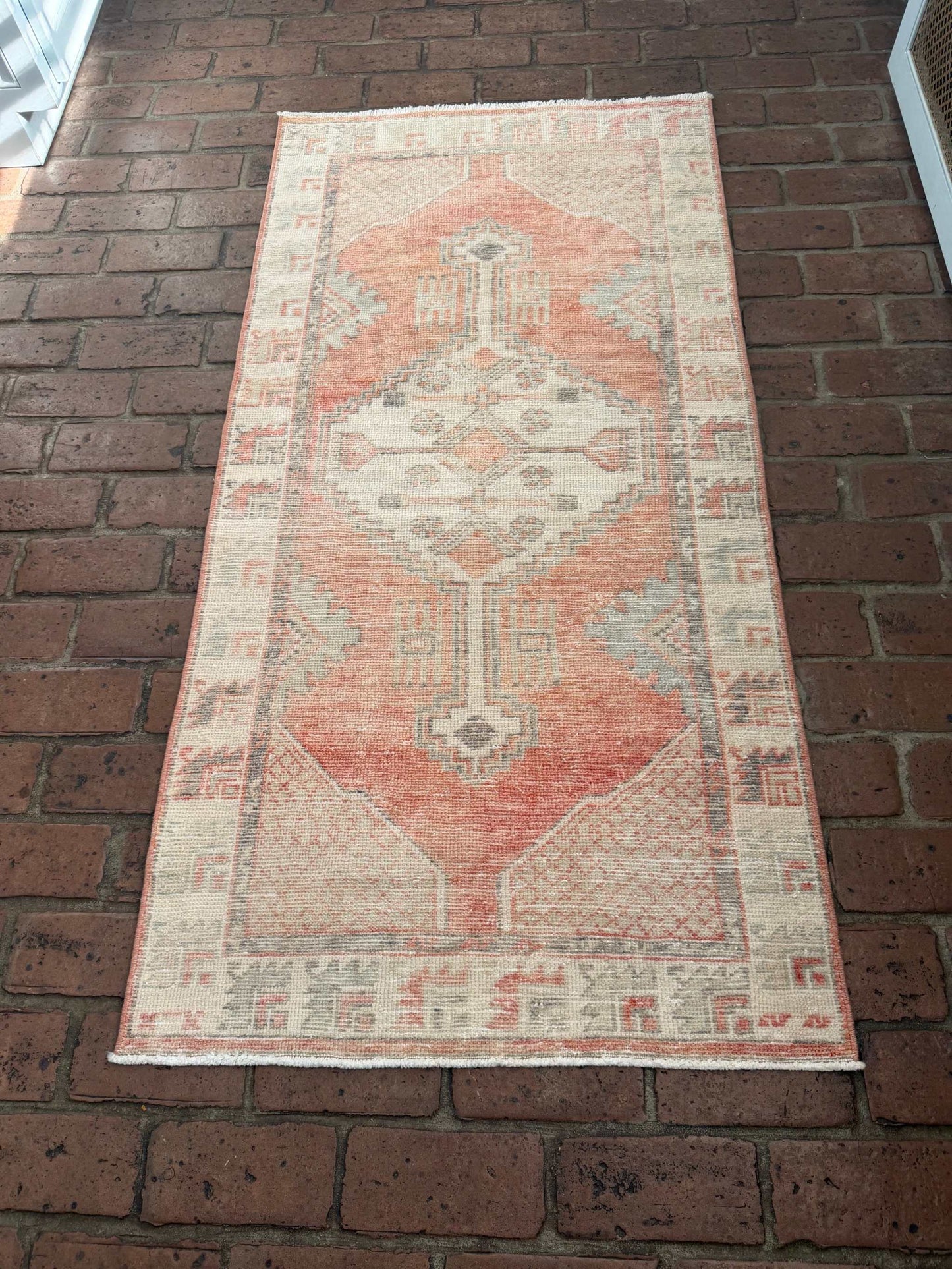 2'7" x 5'2" with Orange and Gray