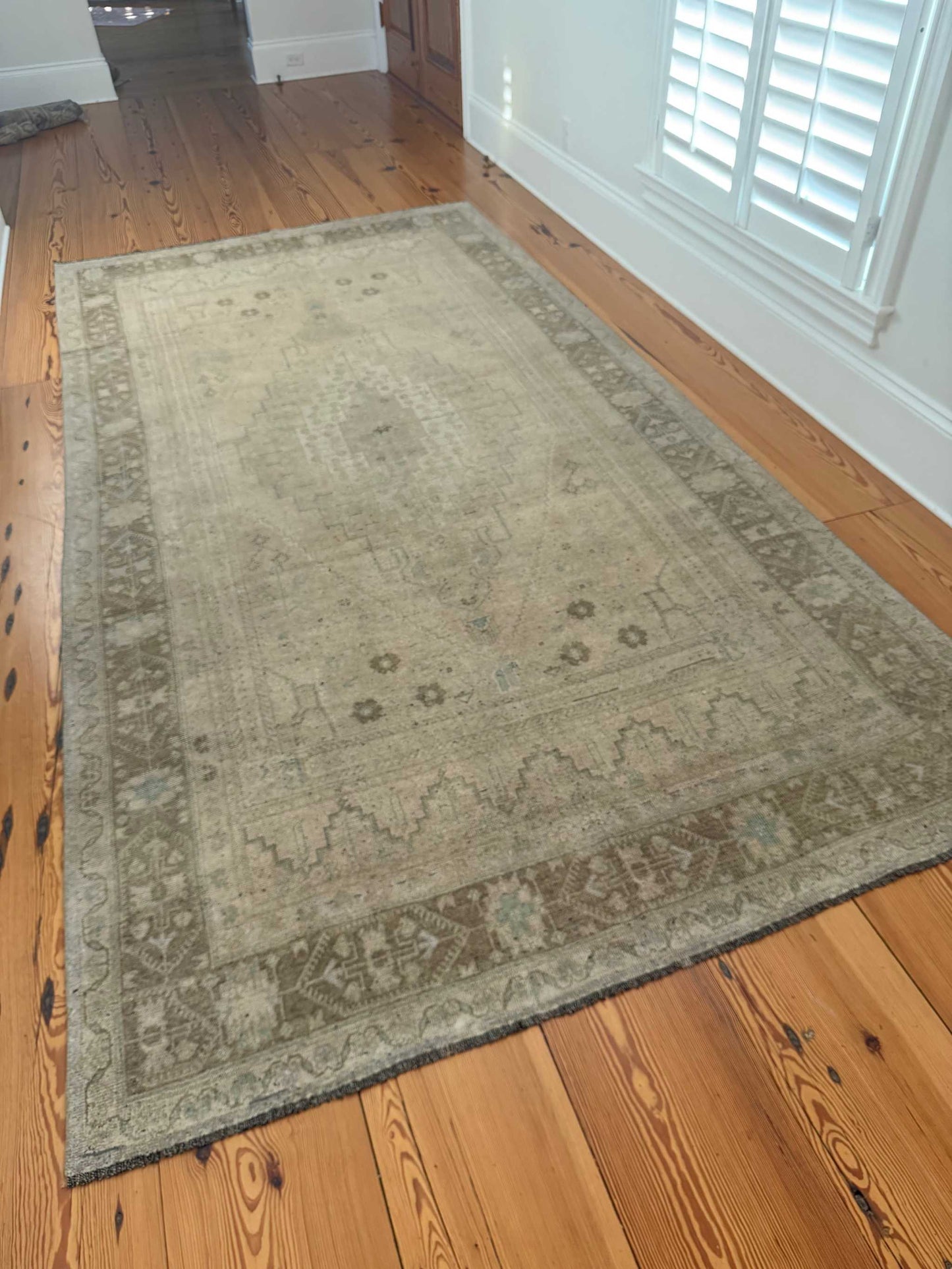 6' x 11'9" Large Gallery Area Rug