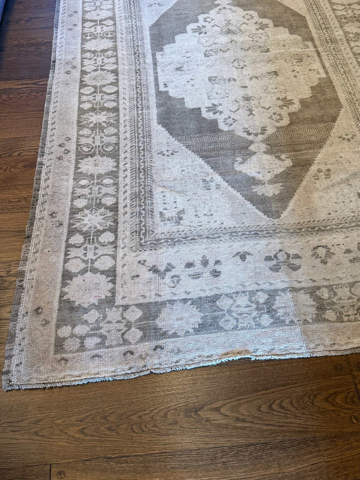 5’7”x9’1” Muted Olive Green and Mushroom Taupe Turkish Rug